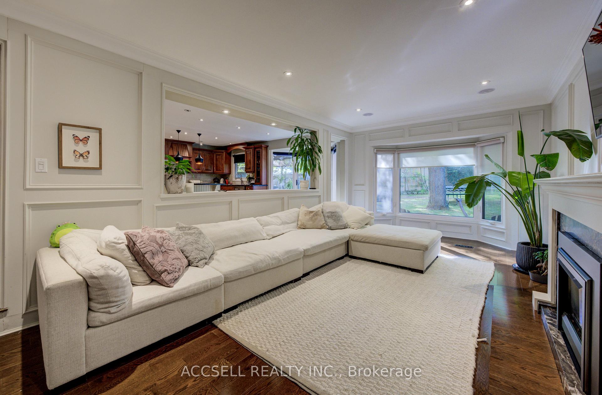 Photo 9 of 600 Highvalley Road, Hamilton, Ancaster — HOMEH