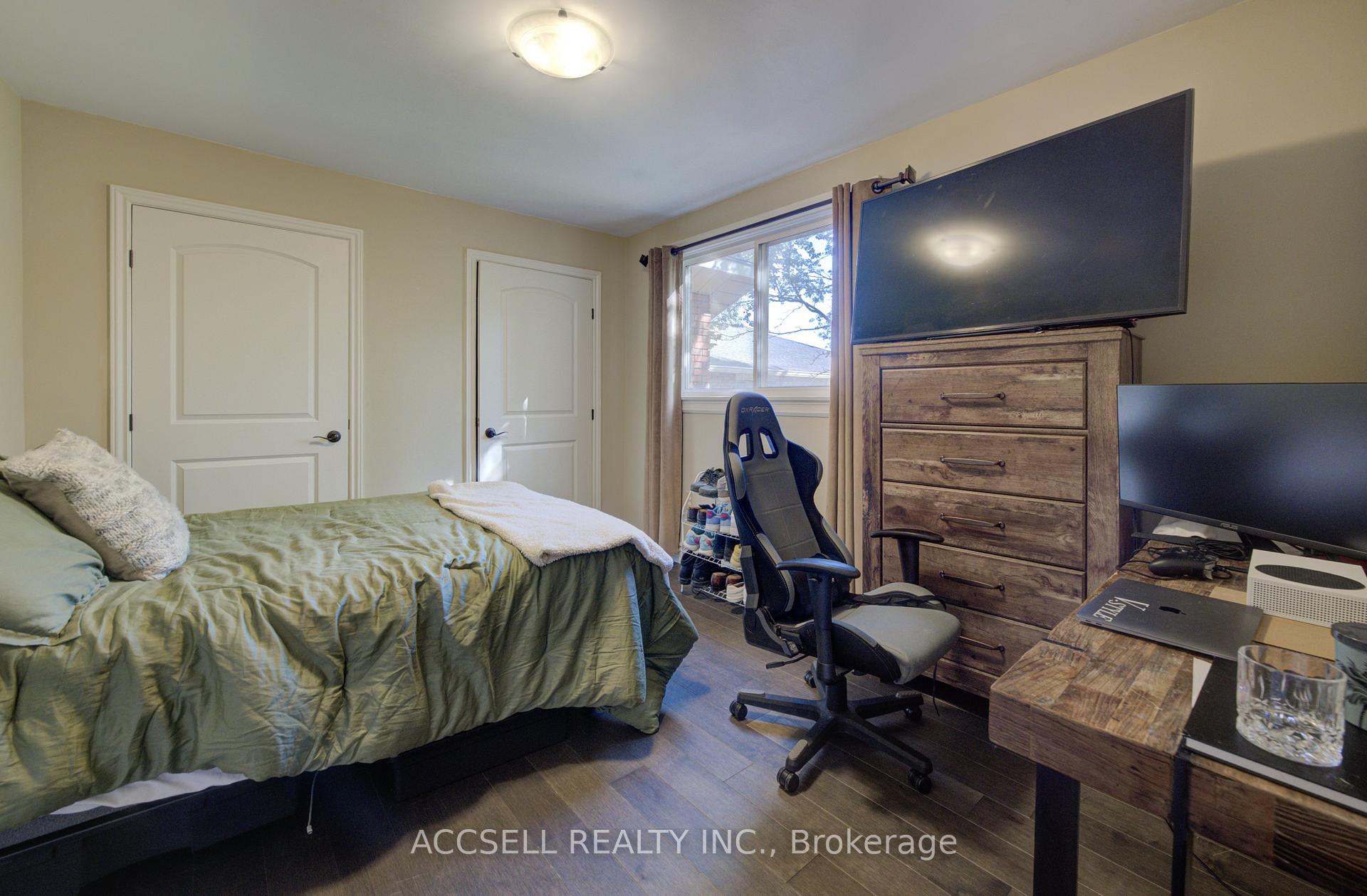 Photo 13 of 600 Highvalley Road, Hamilton, Ancaster — HOMEH