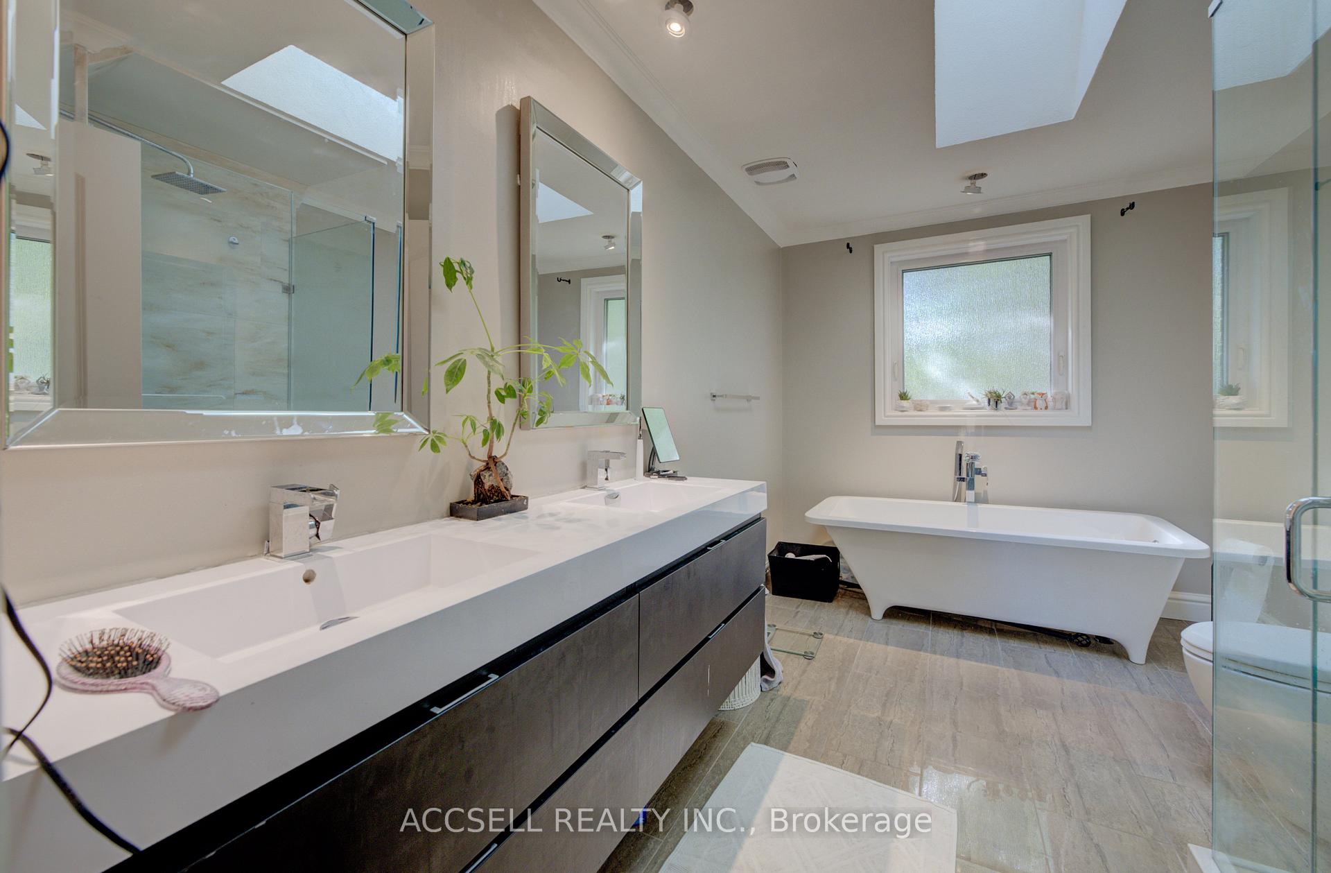 Photo 15 of 600 Highvalley Road, Hamilton, Ancaster — HOMEH