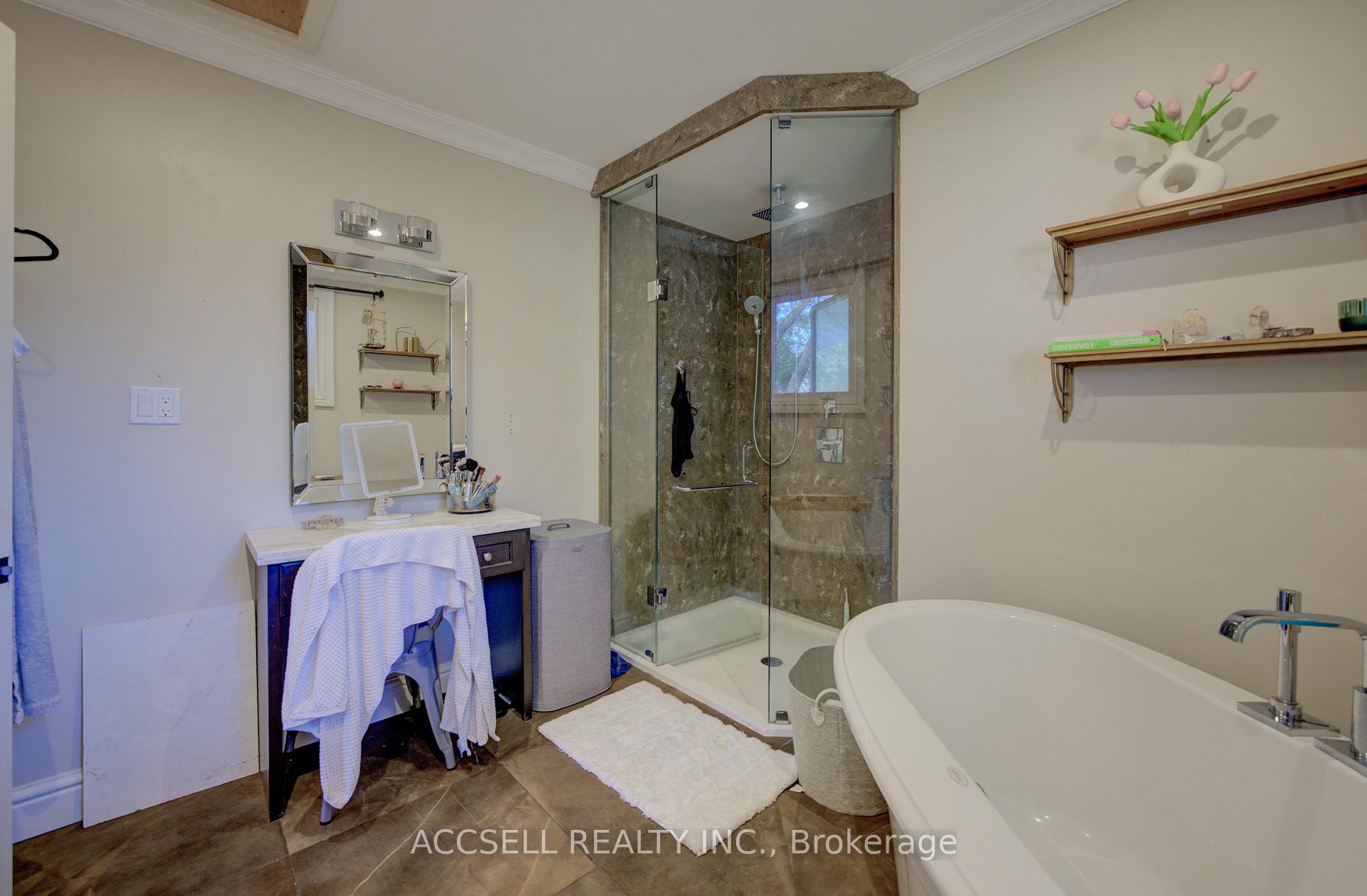 Photo 20 of 600 Highvalley Road, Hamilton, Ancaster — HOMEH