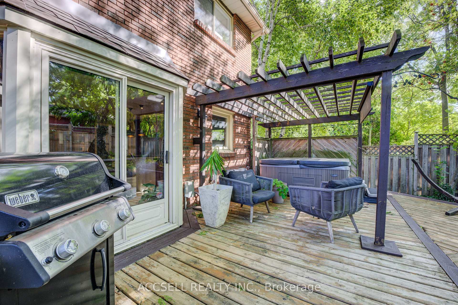 Photo 27 of 600 Highvalley Road, Hamilton, Ancaster — HOMEH