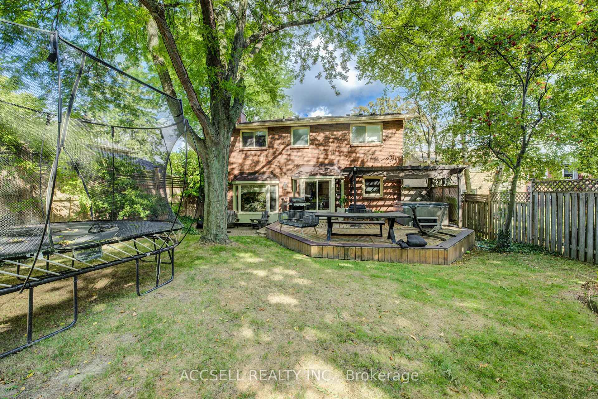 Photo 29 of 600 Highvalley Road, Hamilton, Ancaster — HOMEH