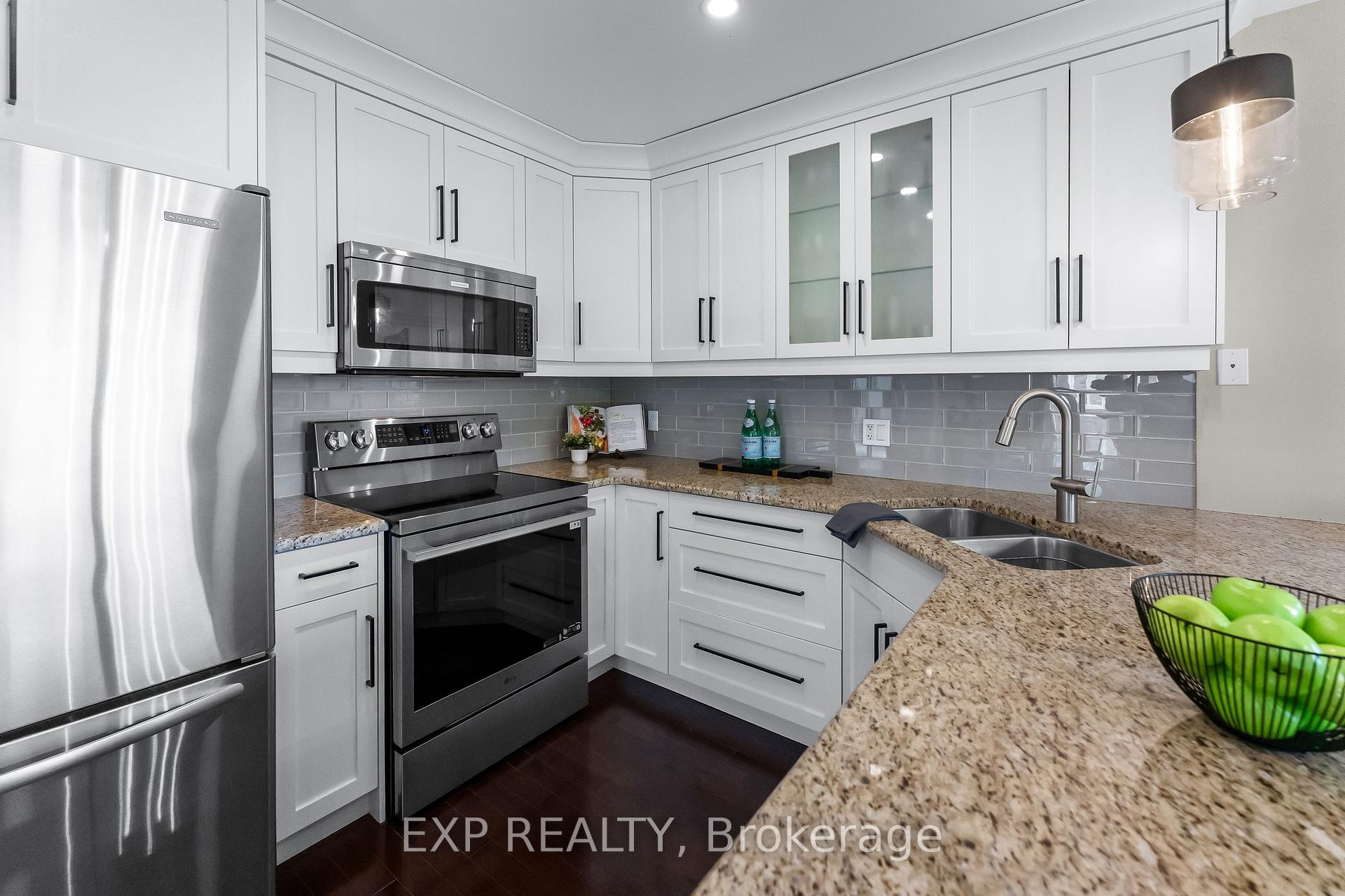 Photo 8 of 6648 Mary Drive, Niagara Falls, Forestview — HOMEH