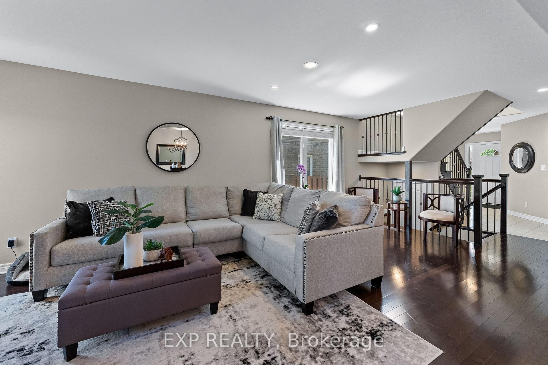 Photo 19 of 6648 Mary Drive, Niagara Falls, Forestview — HOMEH