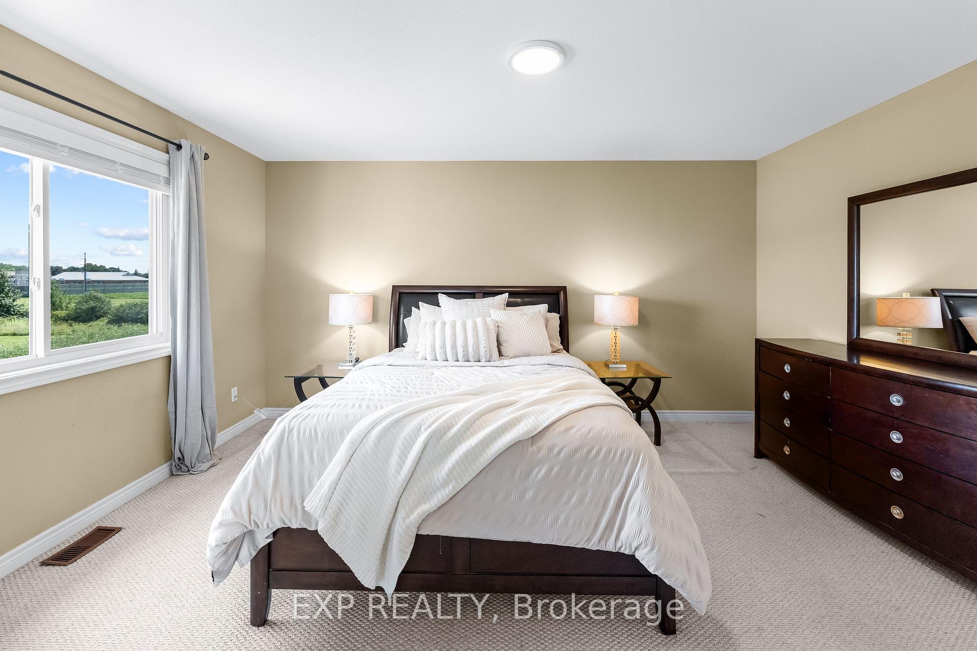 Photo 29 of 6648 Mary Drive, Niagara Falls, Forestview — HOMEH