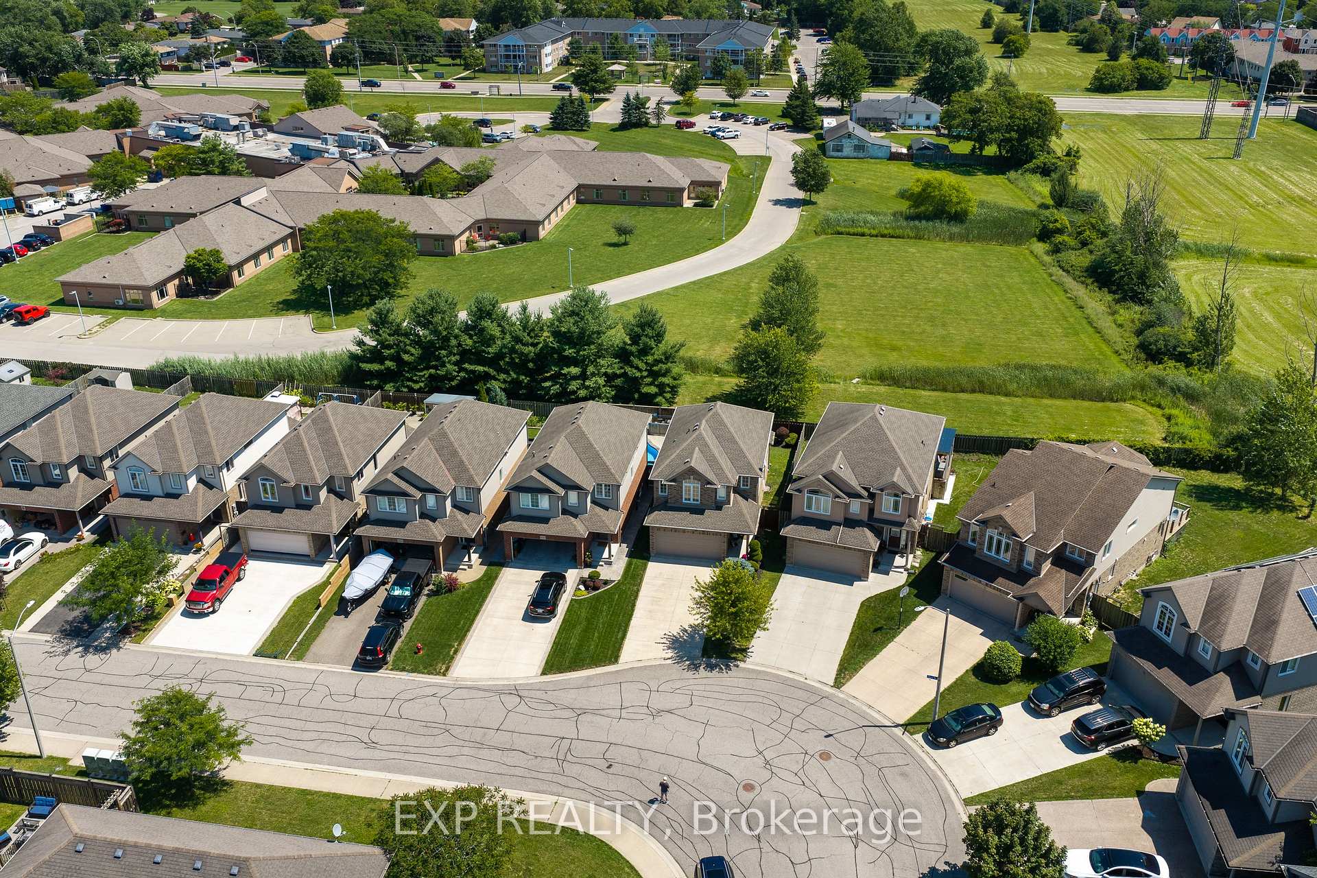 Photo 46 of 6648 Mary Drive, Niagara Falls, Forestview — HOMEH