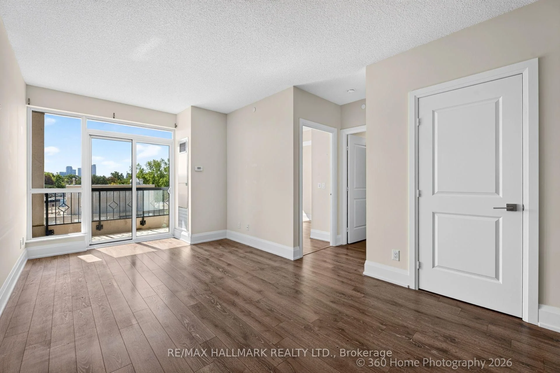 Photo 16 of Unit 711, 2 Old Mill Drive, Toronto, High Park-Swansea — HOMEH