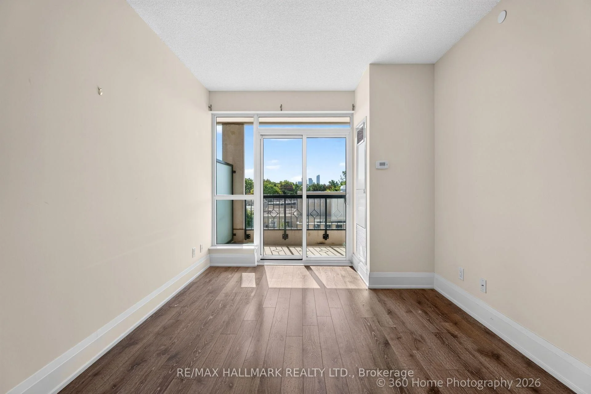 Photo 18 of Unit 711, 2 Old Mill Drive, Toronto, High Park-Swansea — HOMEH
