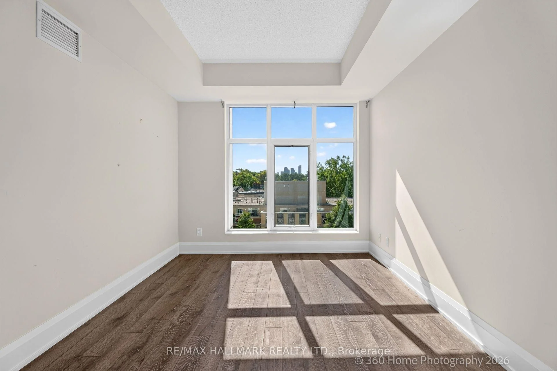 Photo 26 of Unit 711, 2 Old Mill Drive, Toronto, High Park-Swansea — HOMEH