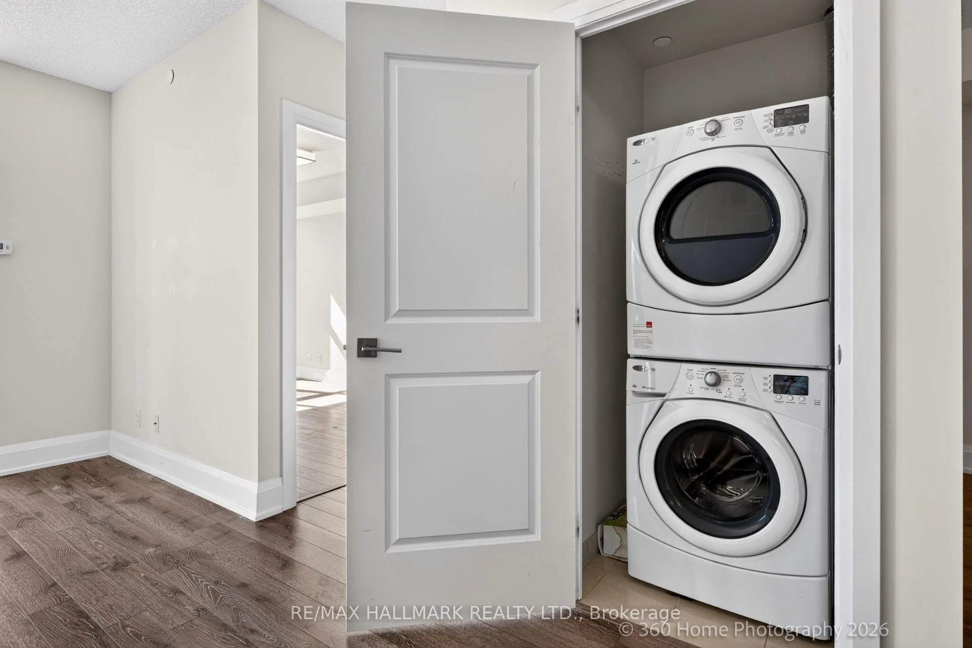 Photo 27 of Unit 711, 2 Old Mill Drive, Toronto, High Park-Swansea — HOMEH