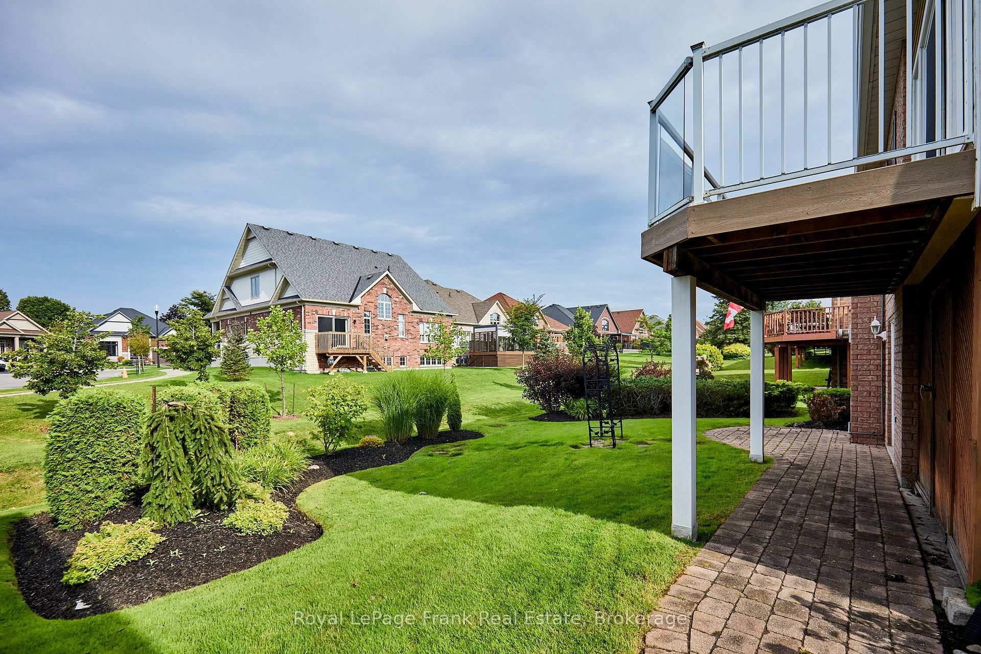Photo 6 of 57 Waterbury Crescent, Scugog, Port Perry — HOMEH