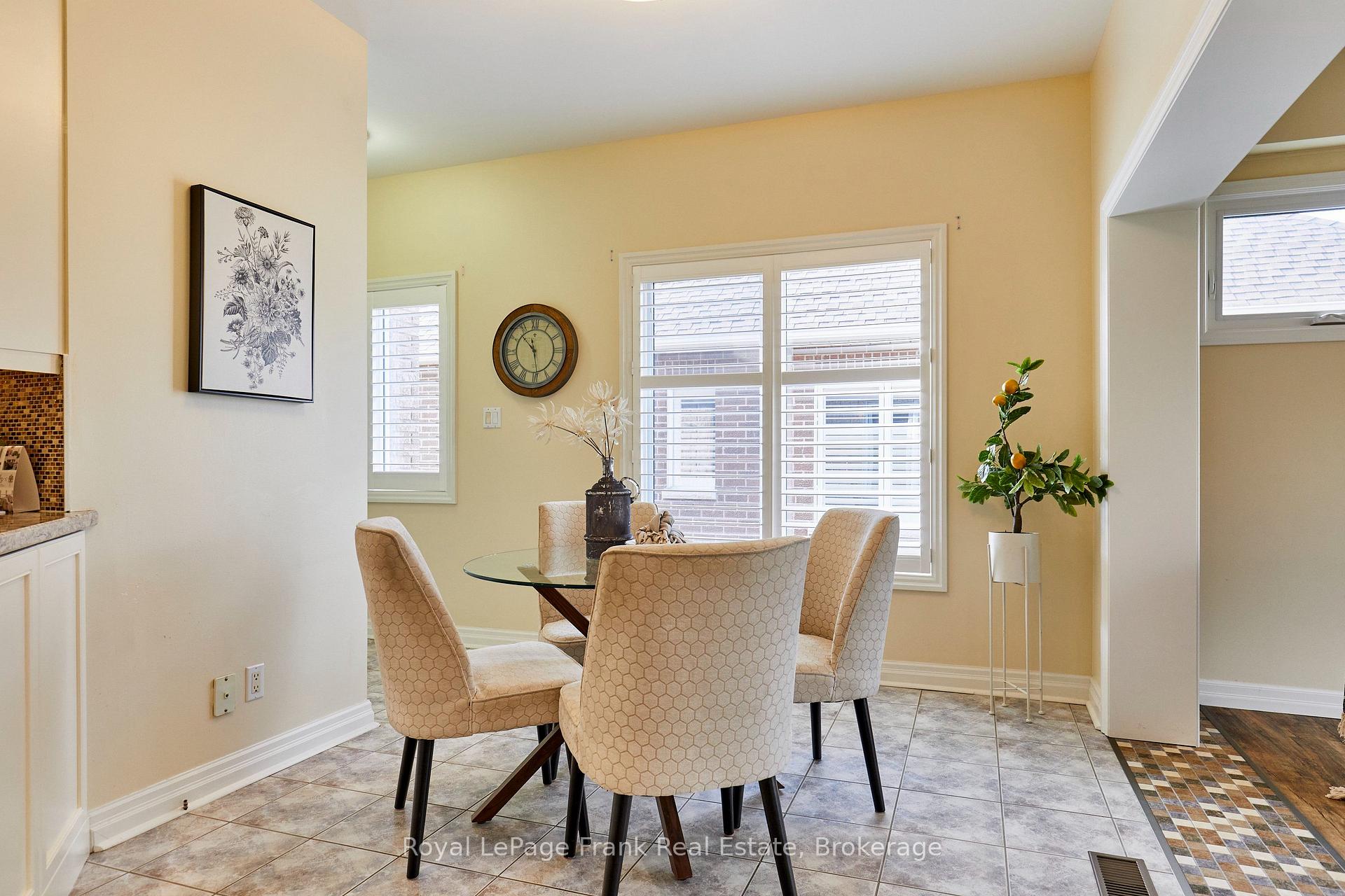 Photo 71 of 57 Waterbury Crescent, Scugog, Port Perry — HOMEH