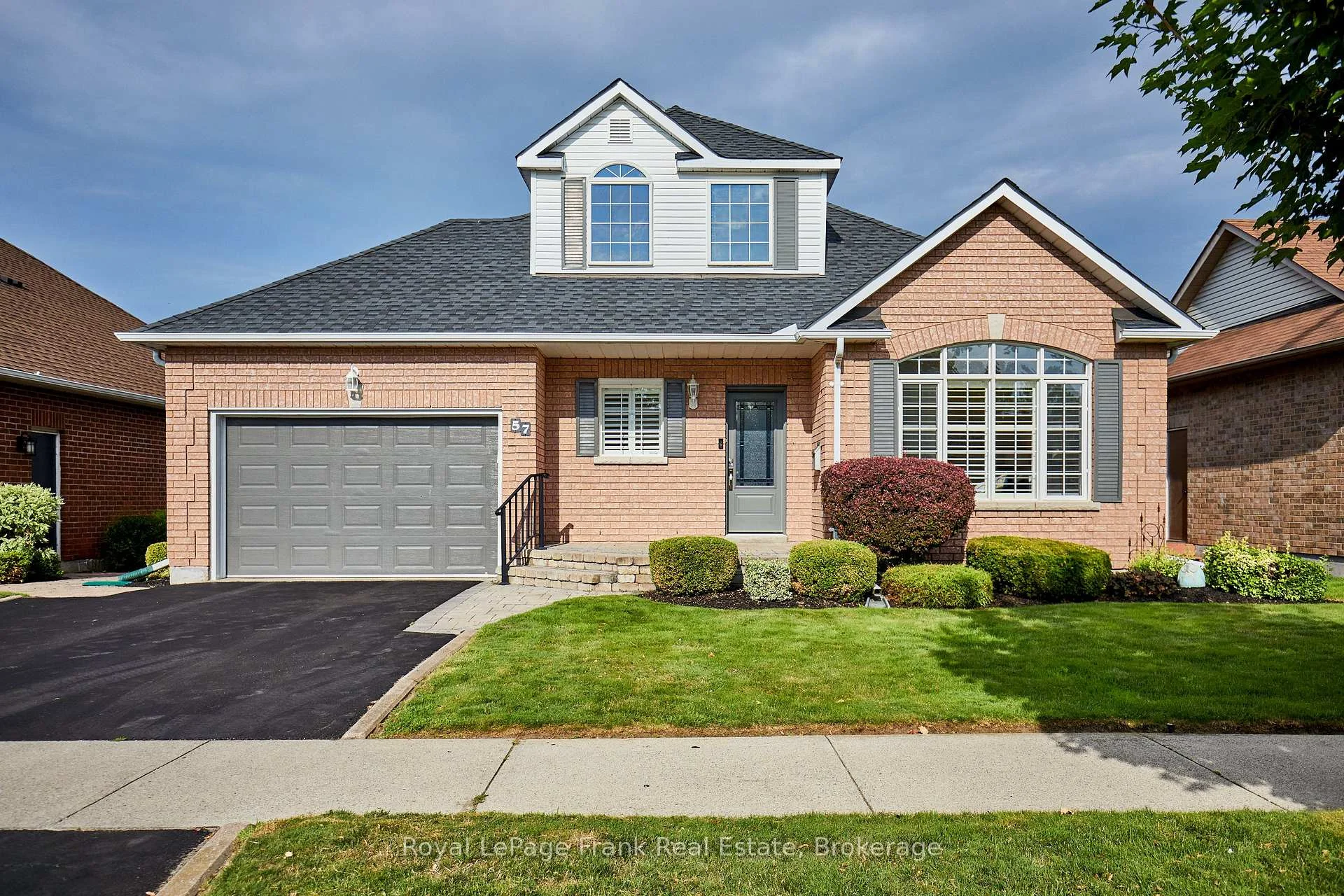 Photo 3 of 57 Waterbury Crescent, Scugog, Port Perry — HOMEH
