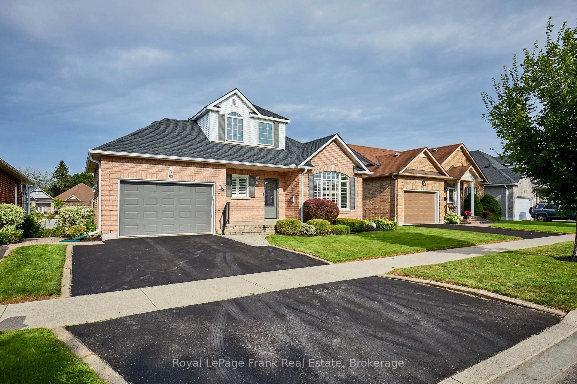 Photo 9 of 57 Waterbury Crescent, Scugog, Port Perry — HOMEH