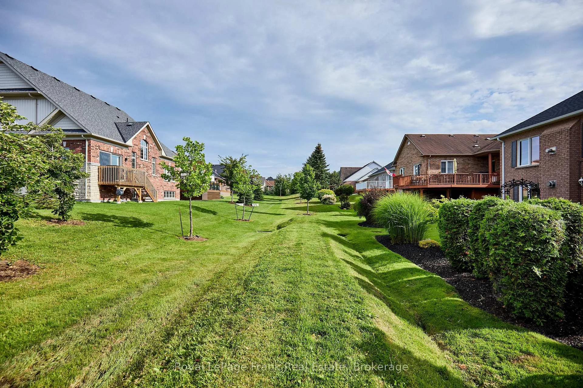 Photo 23 of 57 Waterbury Crescent, Scugog, Port Perry — HOMEH