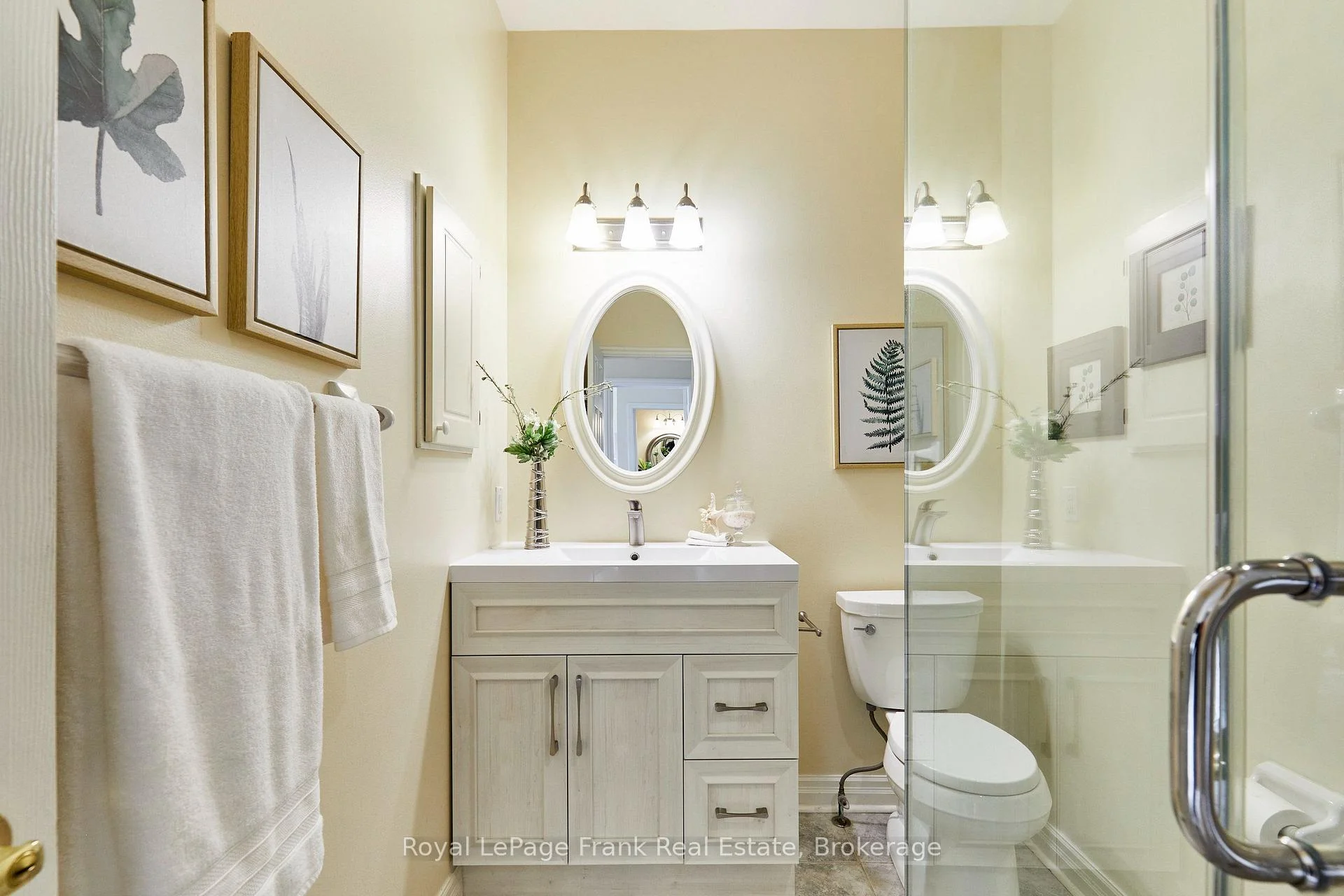 Photo 52 of 57 Waterbury Crescent, Scugog, Port Perry — HOMEH