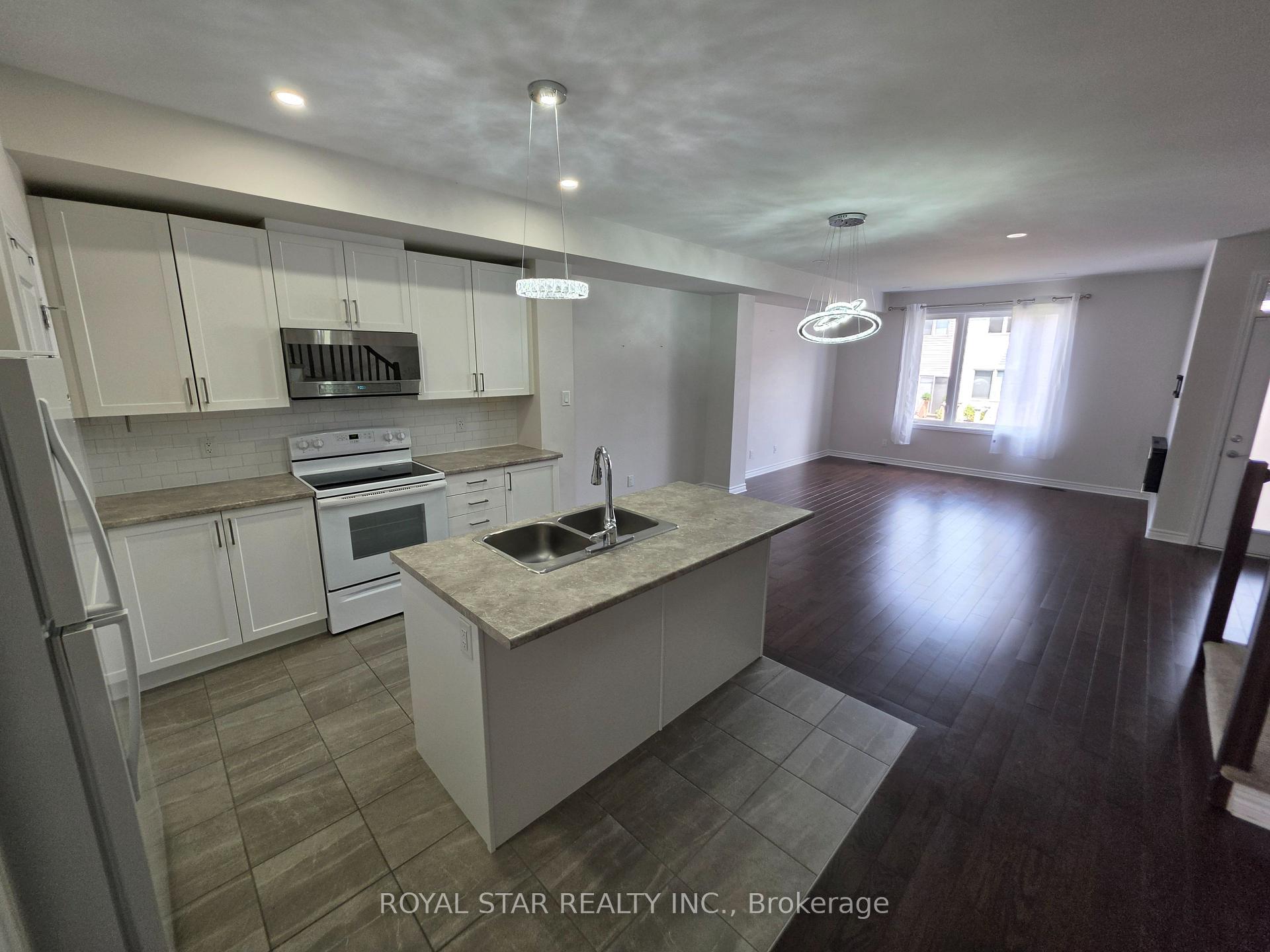 Photo 3 of 320 Grackle Street, Ottawa, Blossom Park/Kemp Park/Findlay Creek — HOMEH