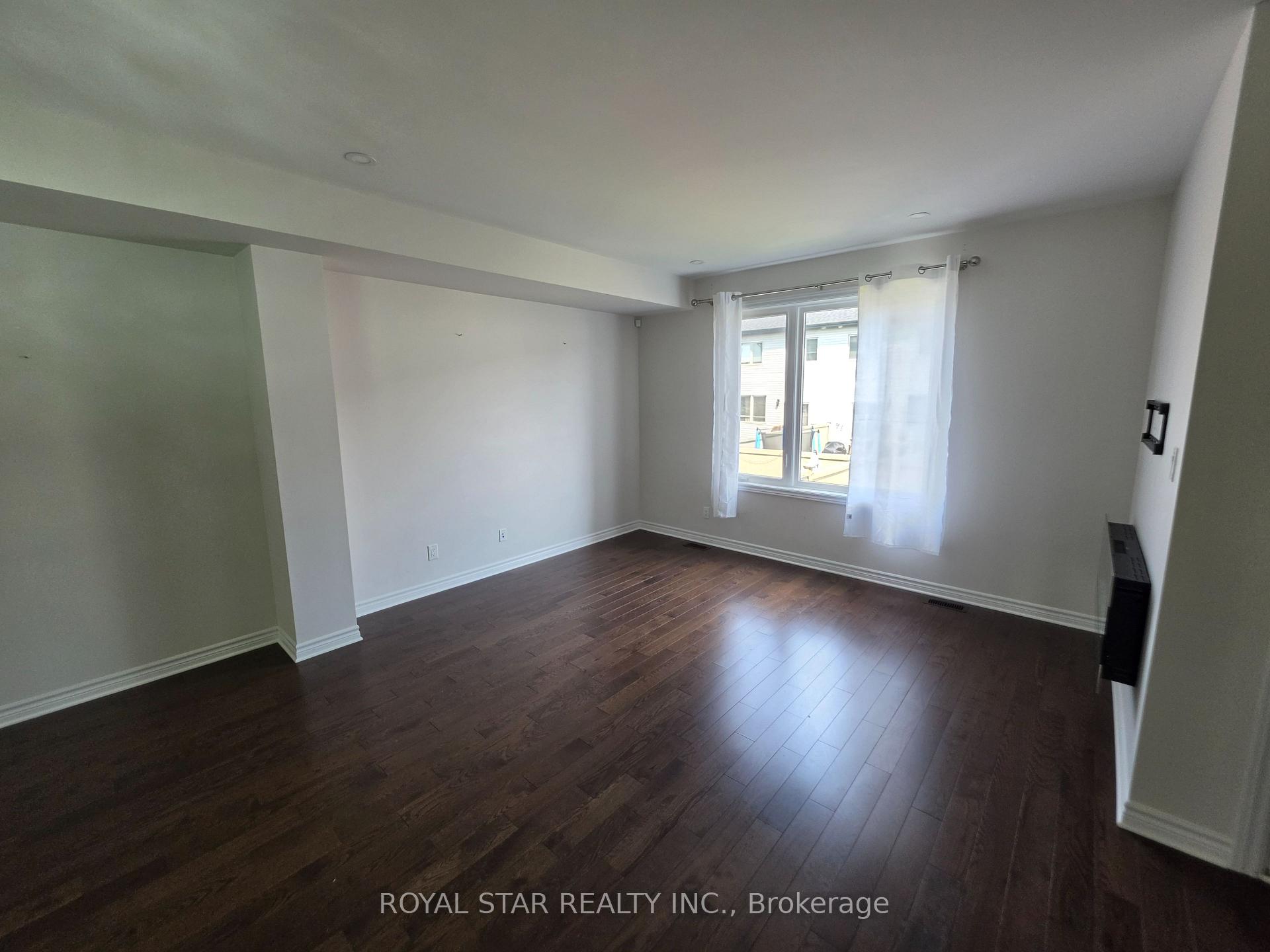 Photo 5 of 320 Grackle Street, Ottawa, Blossom Park/Kemp Park/Findlay Creek — HOMEH