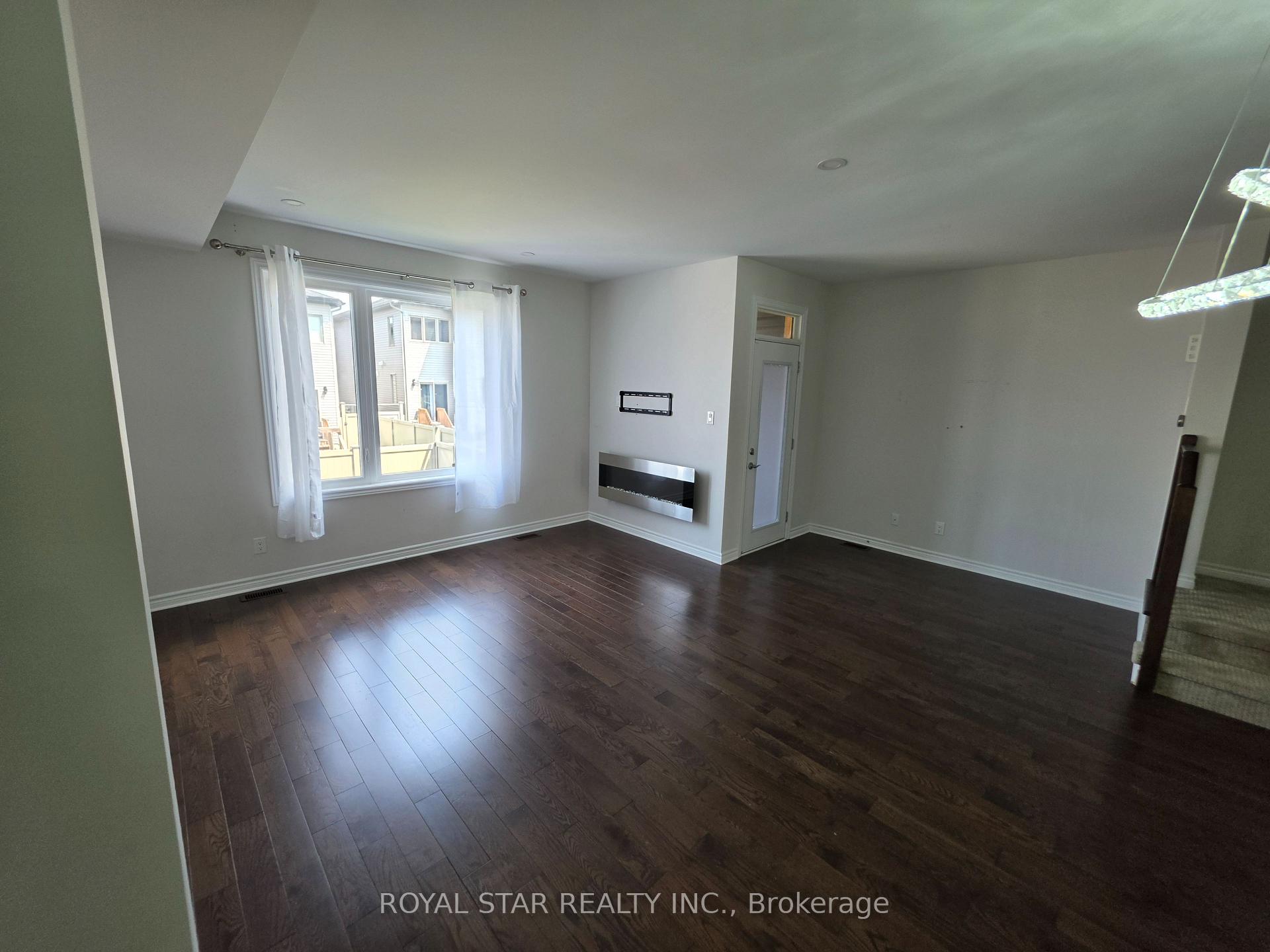 Photo 6 of 320 Grackle Street, Ottawa, Blossom Park/Kemp Park/Findlay Creek — HOMEH
