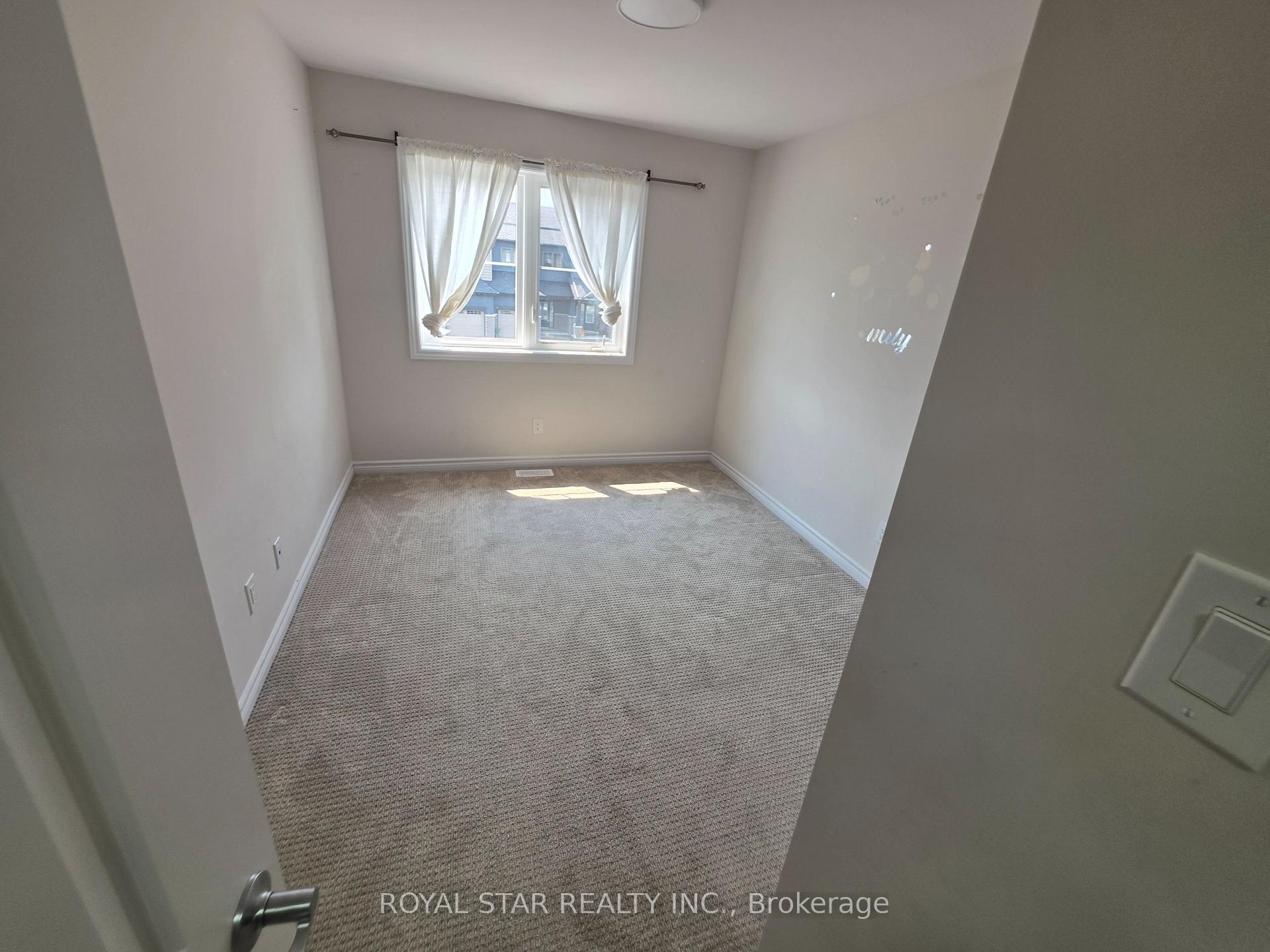 Photo 13 of 320 Grackle Street, Ottawa, Blossom Park/Kemp Park/Findlay Creek — HOMEH