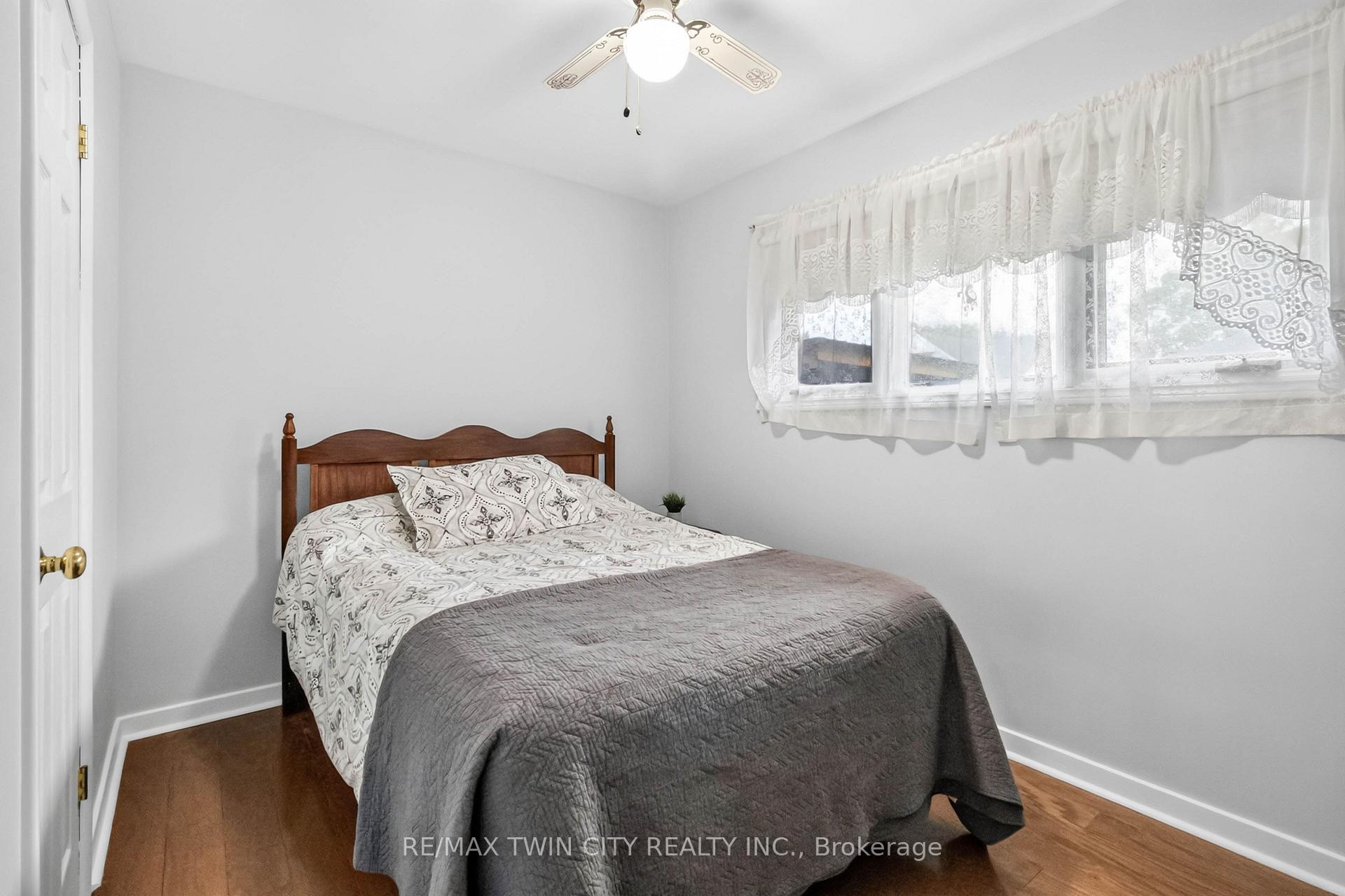 Photo 15 of 46 Fairview Drive, Brantford, Fairview/Greenbrier — HOMEH