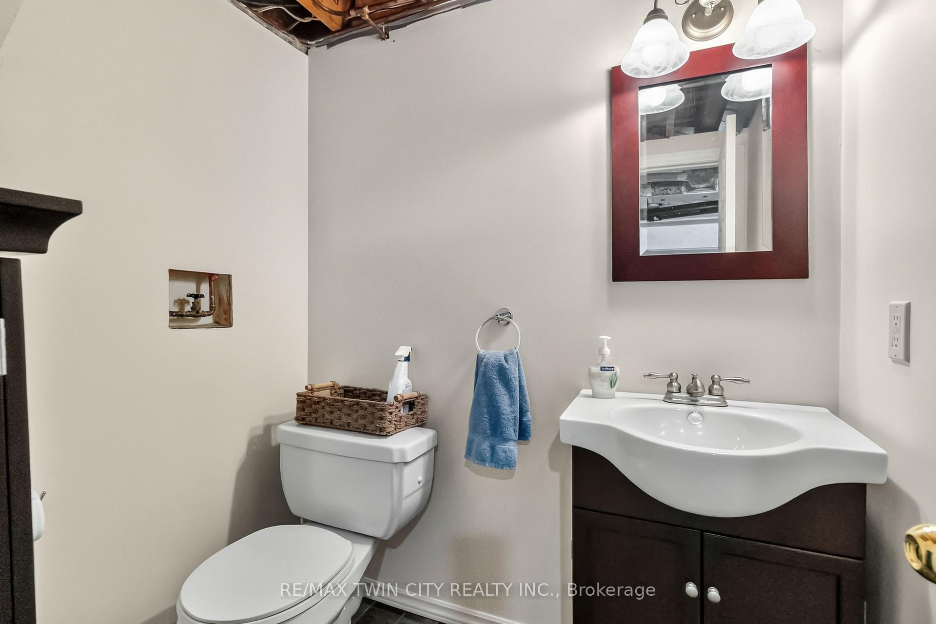Photo 27 of 46 Fairview Drive, Brantford, Fairview/Greenbrier — HOMEH