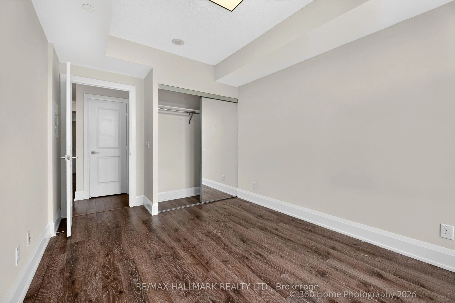 Photo 33 of Unit 712, 2 Old Mill Drive, Toronto, High Park-Swansea — HOMEH