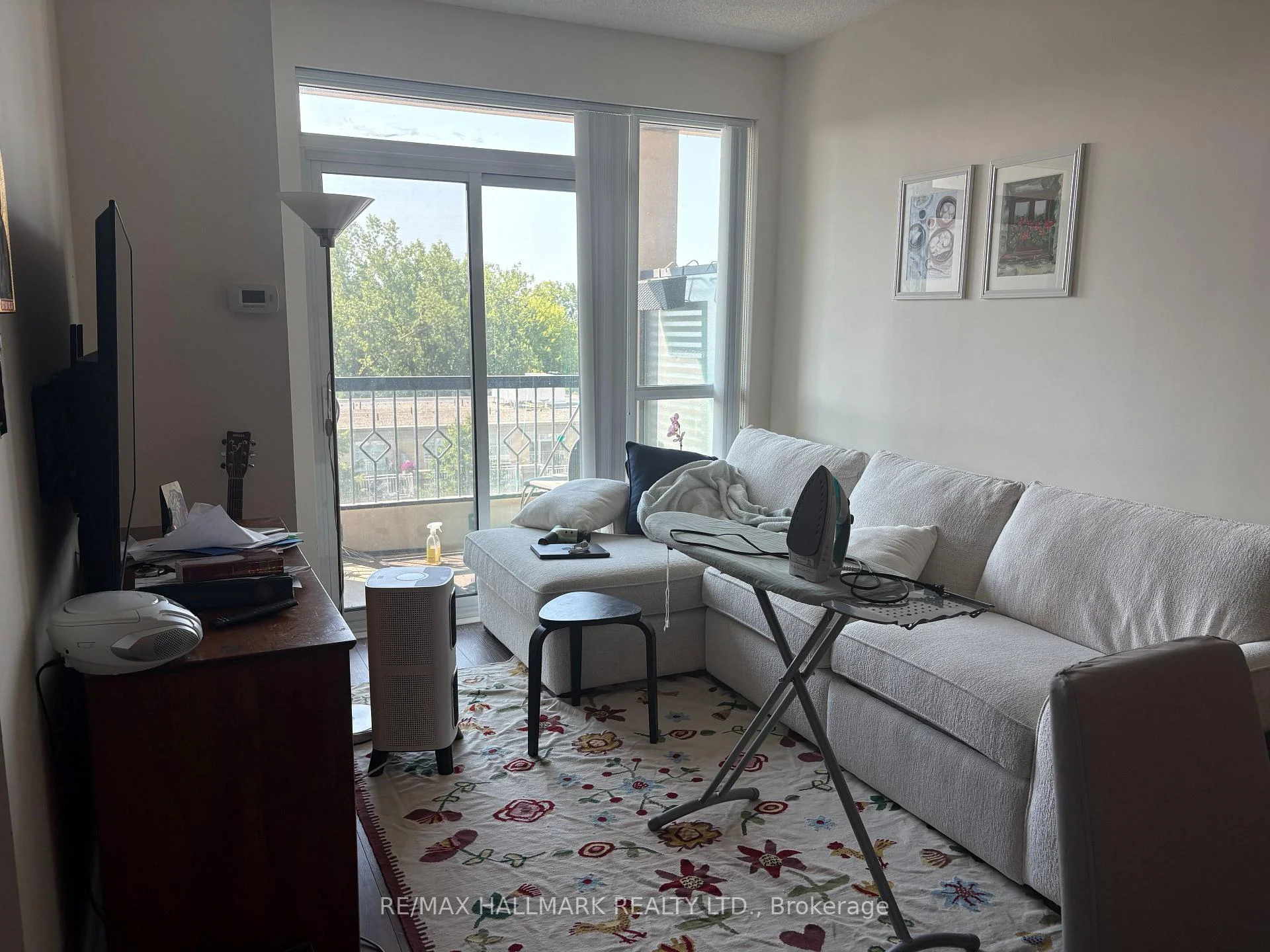 Photo 4 of Unit 712, 2 Old Mill Drive, Toronto, High Park-Swansea — HOMEH
