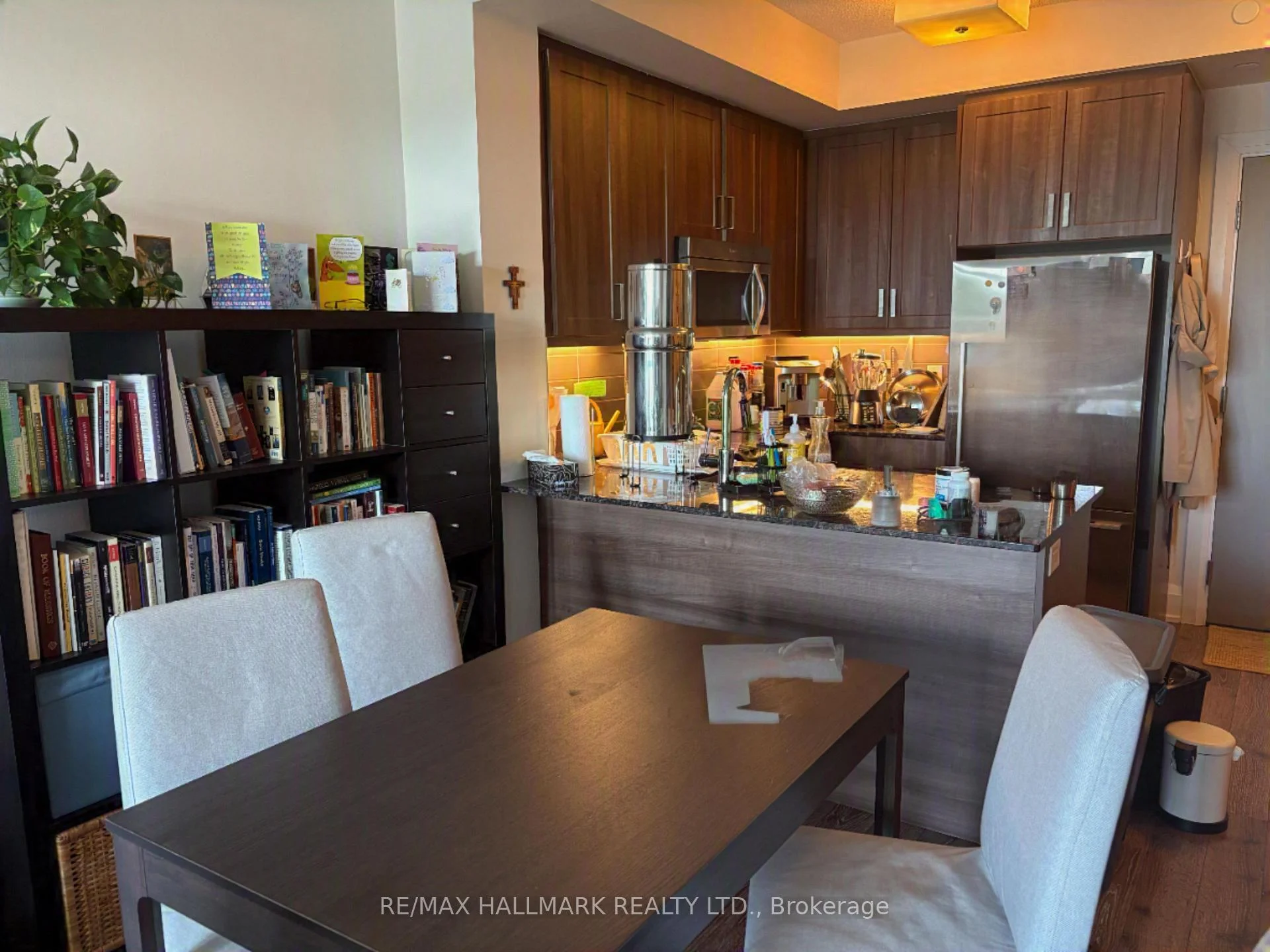 Photo 8 of Unit 712, 2 Old Mill Drive, Toronto, High Park-Swansea — HOMEH