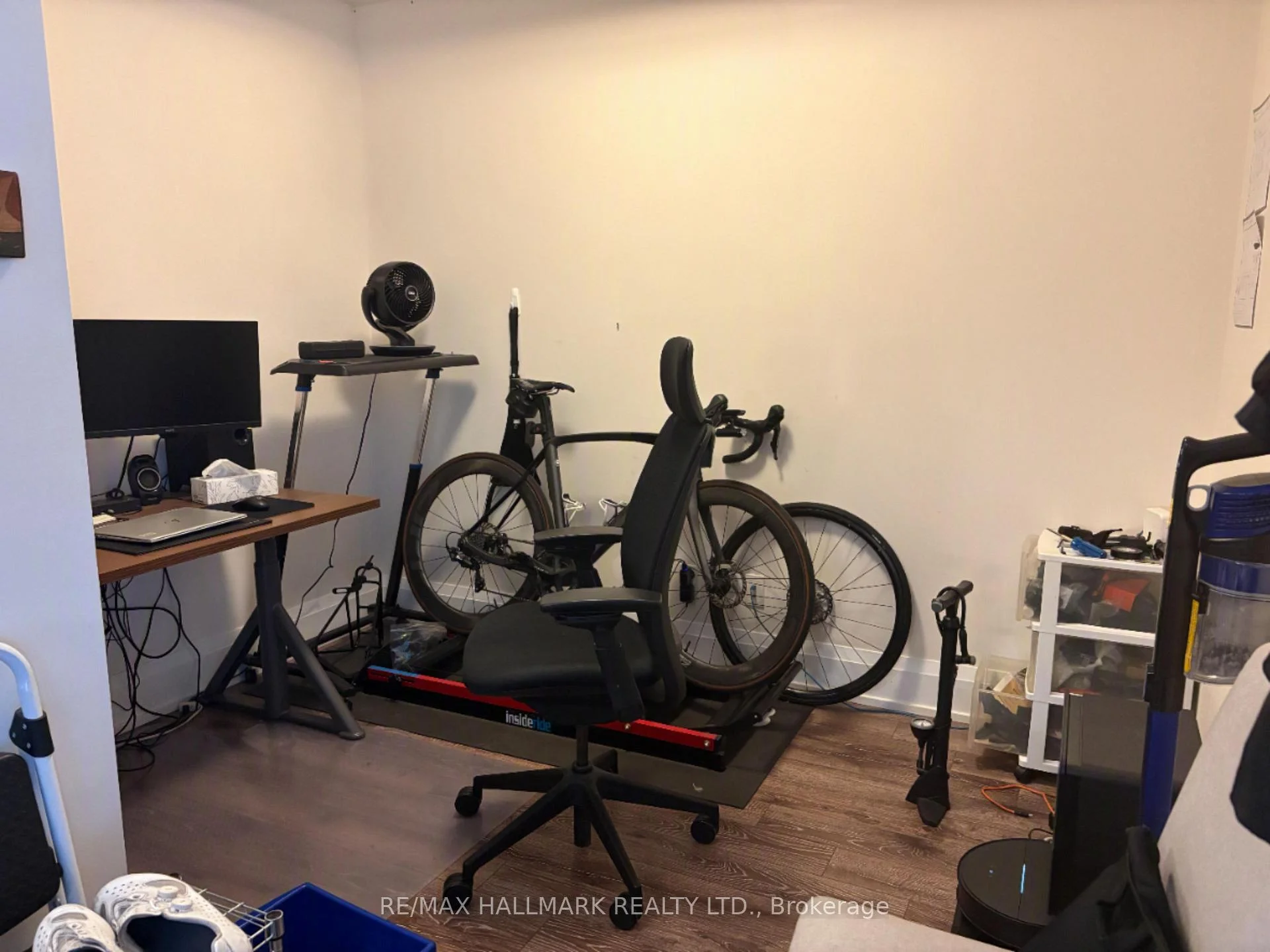 Photo 10 of Unit 712, 2 Old Mill Drive, Toronto, High Park-Swansea — HOMEH