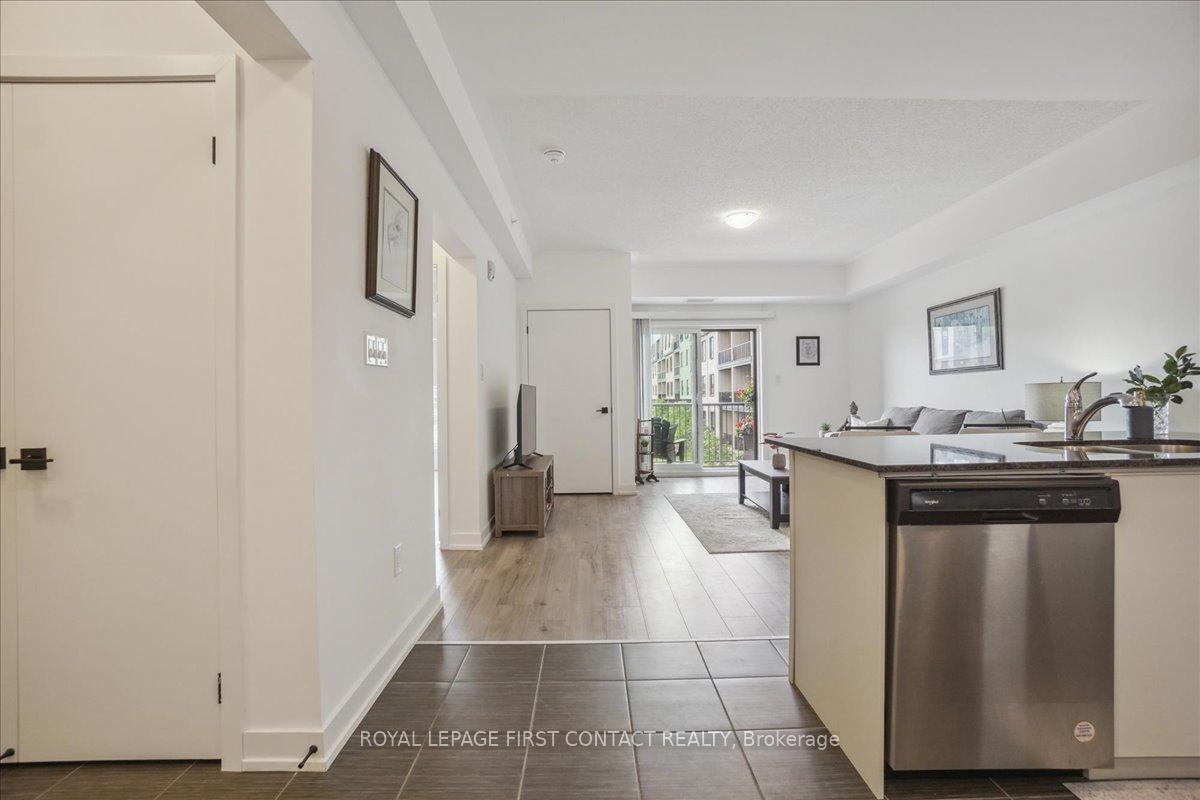 Photo 10 of Unit 213, 4 Spice Way, Barrie, Innis-Shore — HOMEH