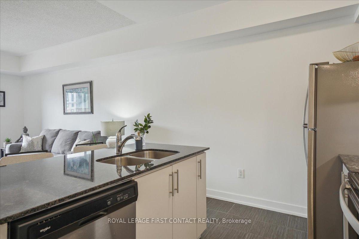 Photo 14 of Unit 213, 4 Spice Way, Barrie, Innis-Shore — HOMEH