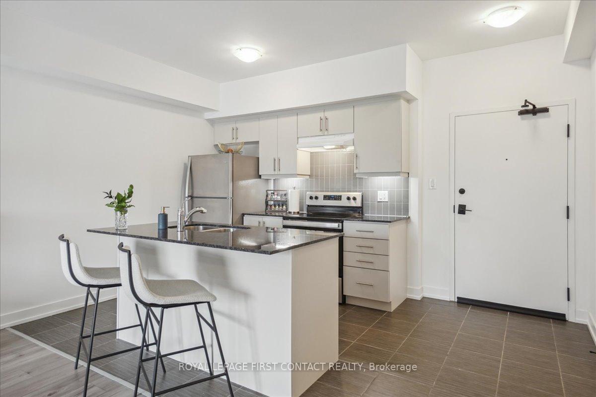 Photo 17 of Unit 213, 4 Spice Way, Barrie, Innis-Shore — HOMEH