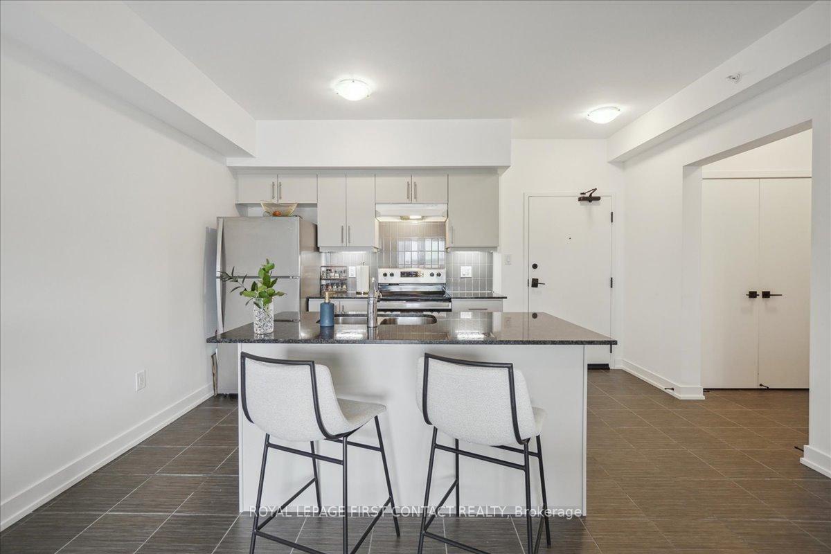 Photo 18 of Unit 213, 4 Spice Way, Barrie, Innis-Shore — HOMEH