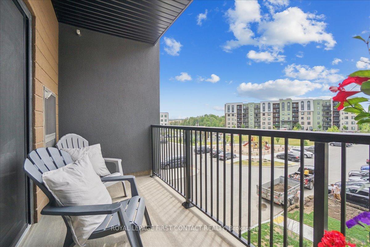 Photo 35 of Unit 213, 4 Spice Way, Barrie, Innis-Shore — HOMEH