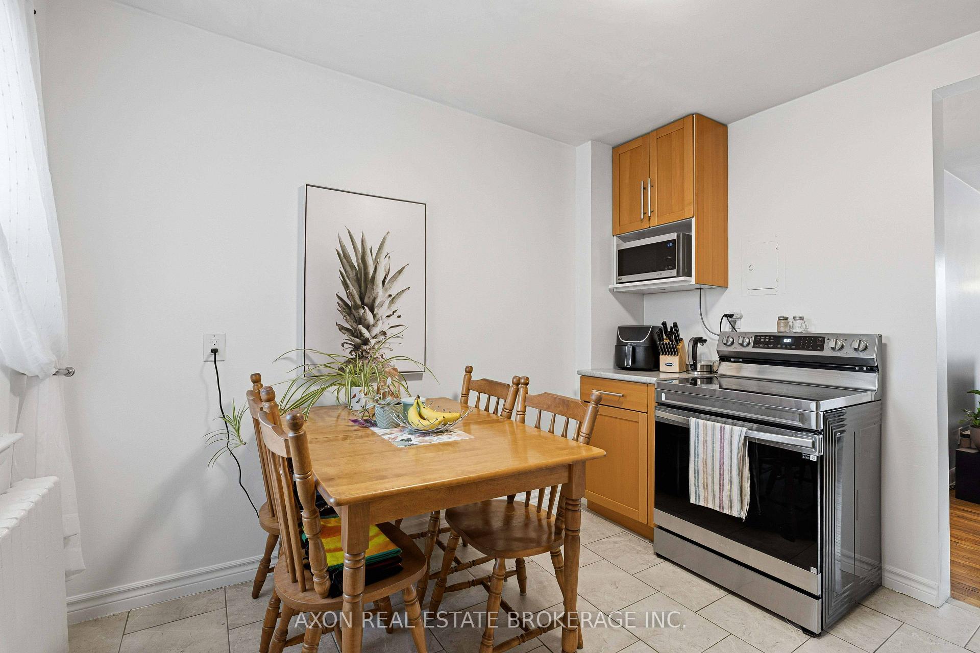 Photo 29 of 1028 Johnson Street, Kingston, Central City West — HOMEH