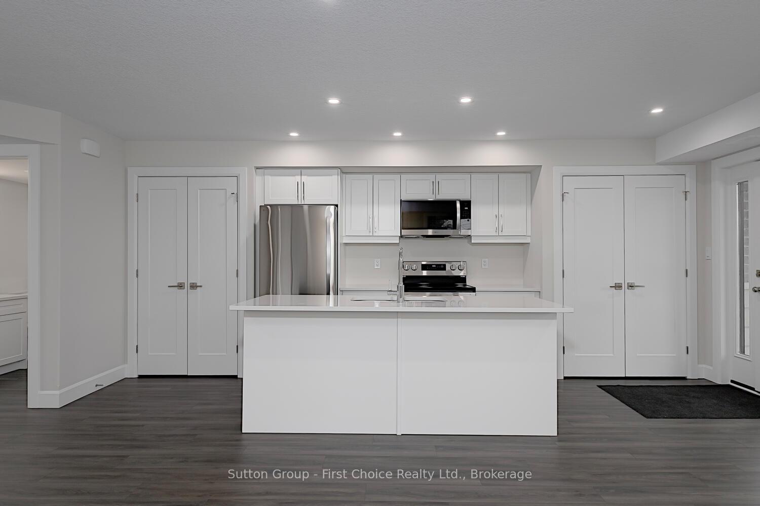 Photo 8 of Unit Unit 37, 3202 Vivian Line, Stratford — HOMEH