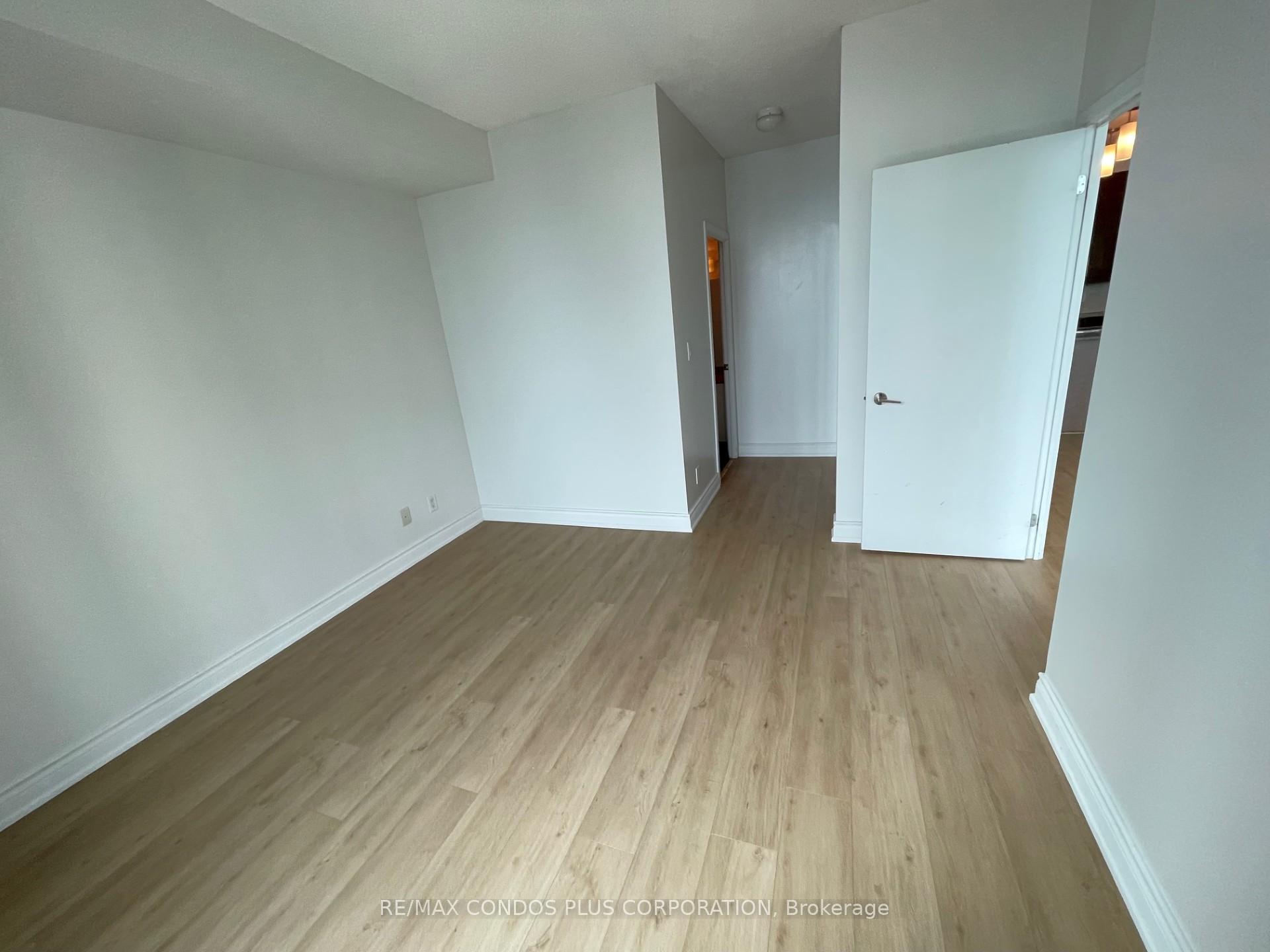 Photo 15 of Unit 2508, 18 Harbour Street, Toronto, Waterfront Communities — HOMEH