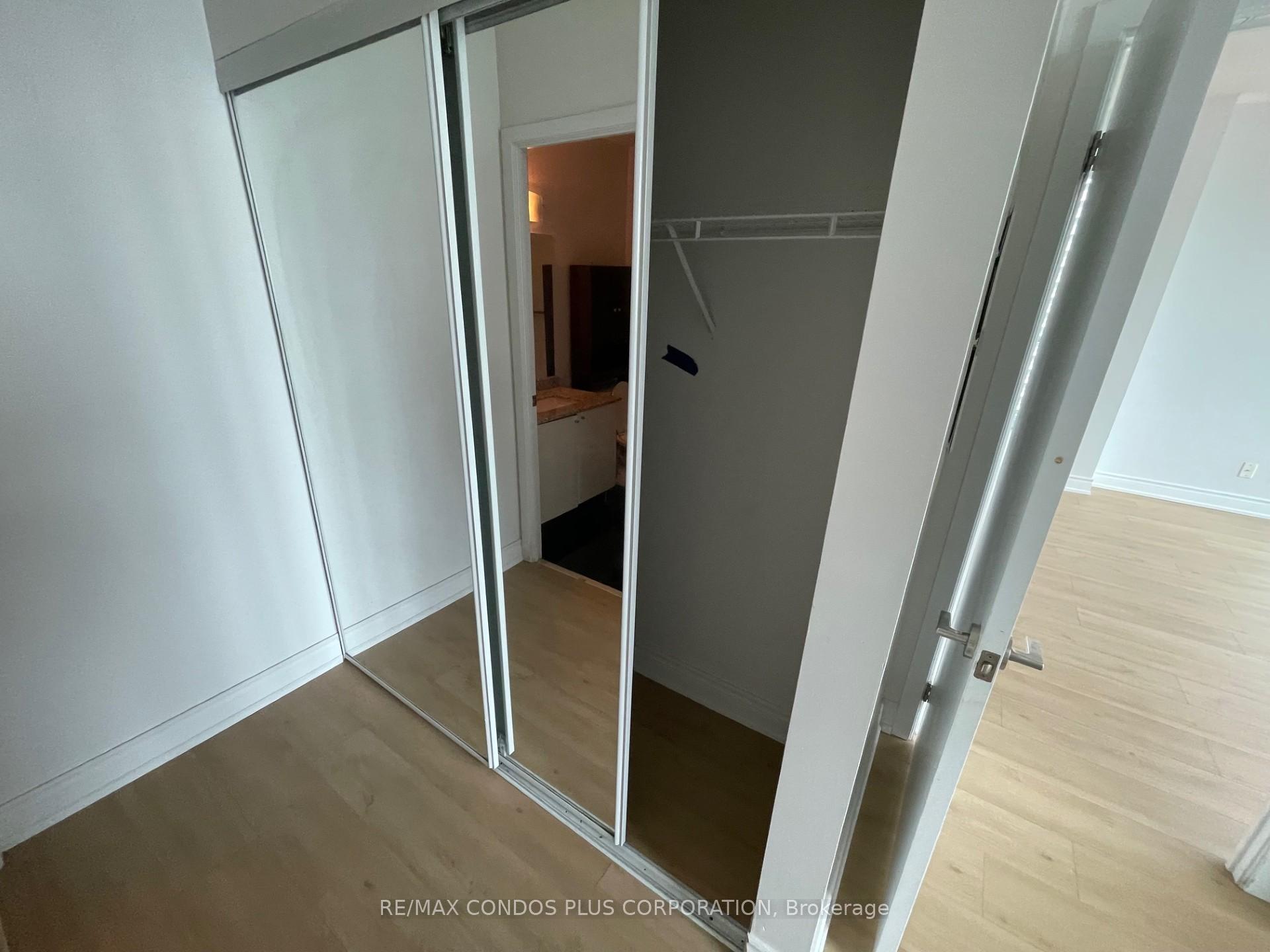 Photo 16 of Unit 2508, 18 Harbour Street, Toronto, Waterfront Communities — HOMEH