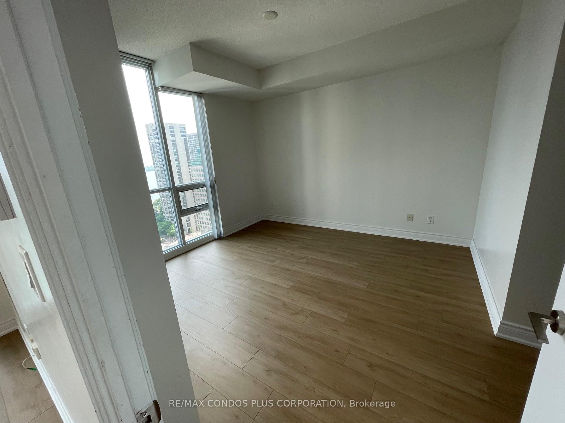Photo 17 of Unit 2508, 18 Harbour Street, Toronto, Waterfront Communities — HOMEH