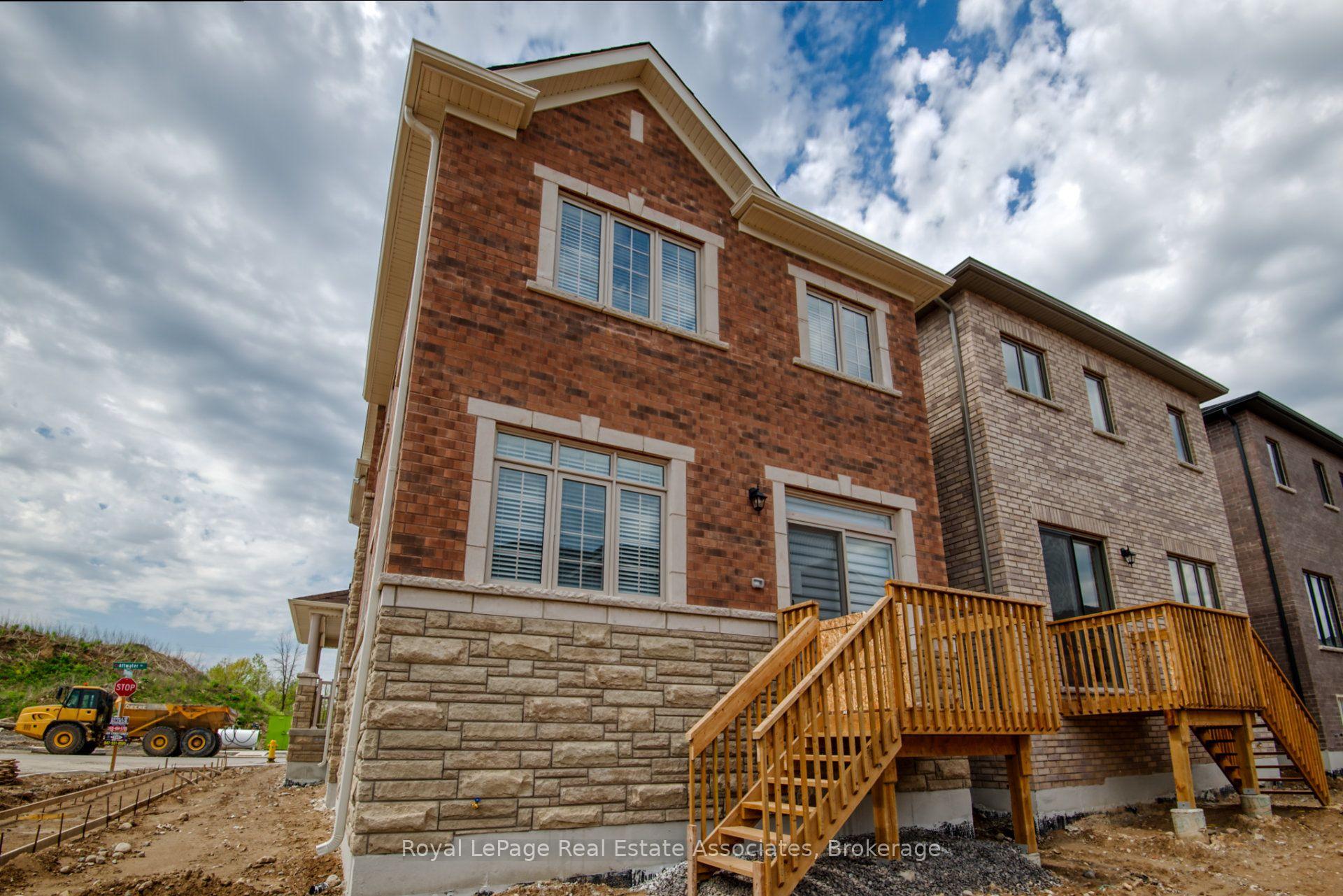 Photo 10 of 34 Attwater Drive, Cambridge, Little's Corners — HOMEH