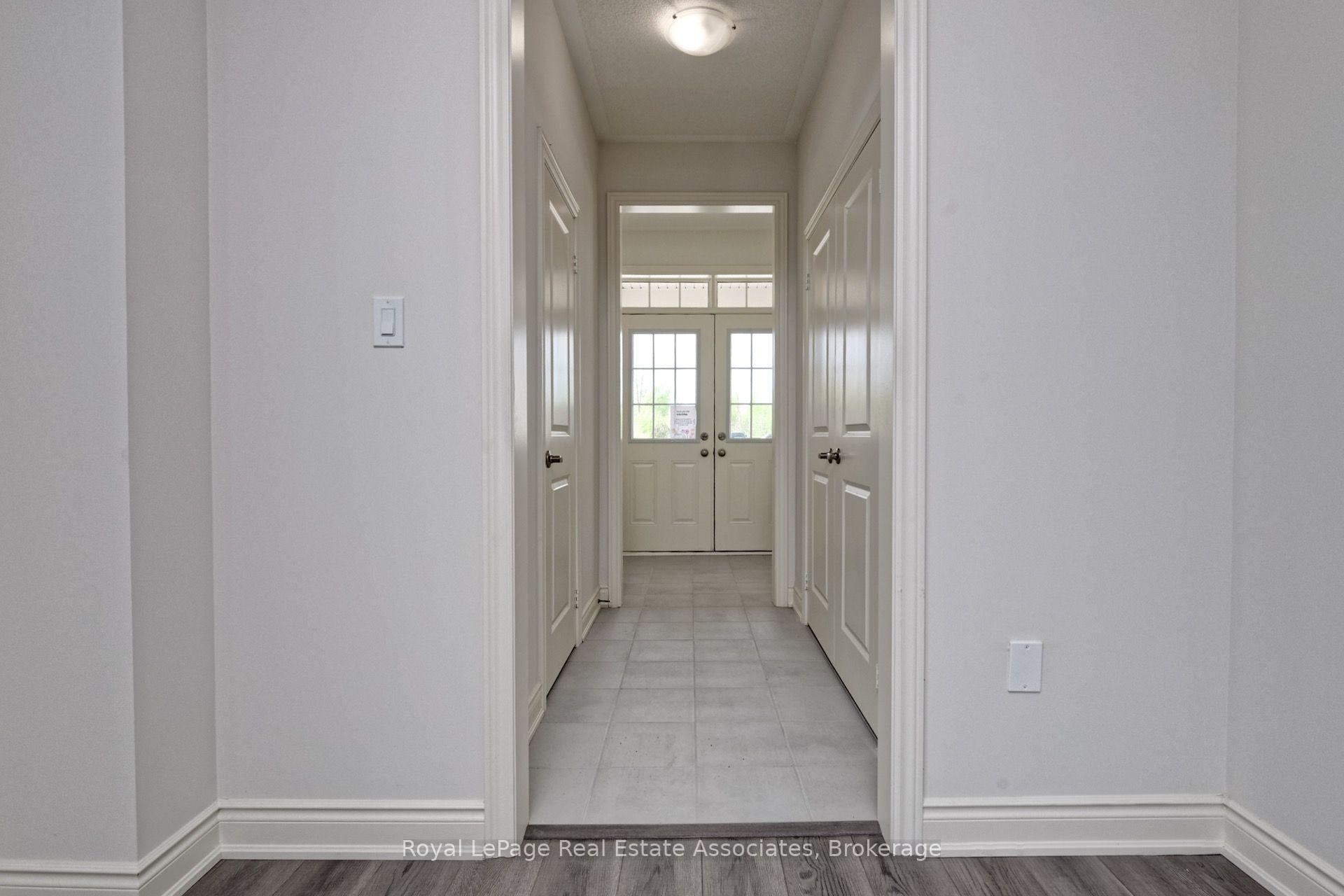 Photo 12 of 34 Attwater Drive, Cambridge, Little's Corners — HOMEH