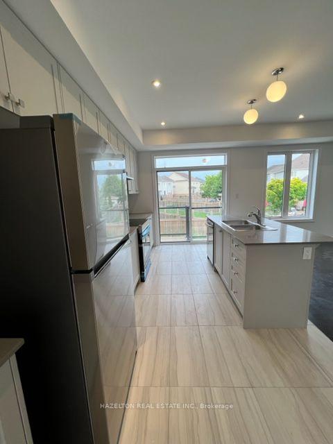 Photo 7 of 40 Steamboat Way, Whitby, Port Whitby — HOMEH