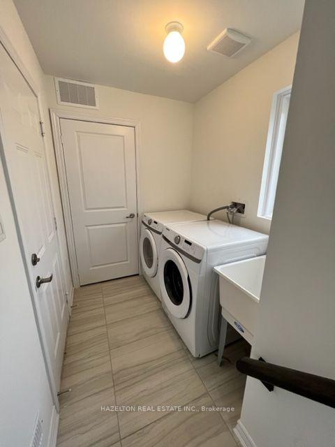 Photo 24 of 40 Steamboat Way, Whitby, Port Whitby — HOMEH