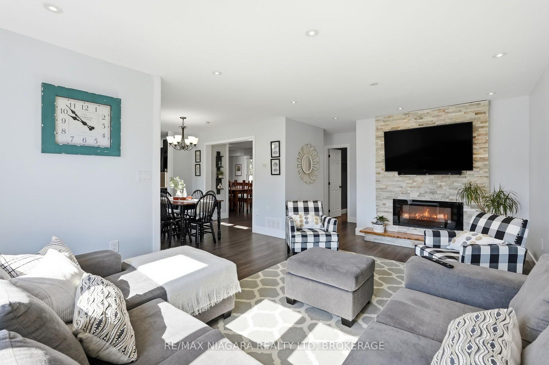Photo 16 of 12 Lakeview Avenue, Grimsby, Grimsby Beach — HOMEH