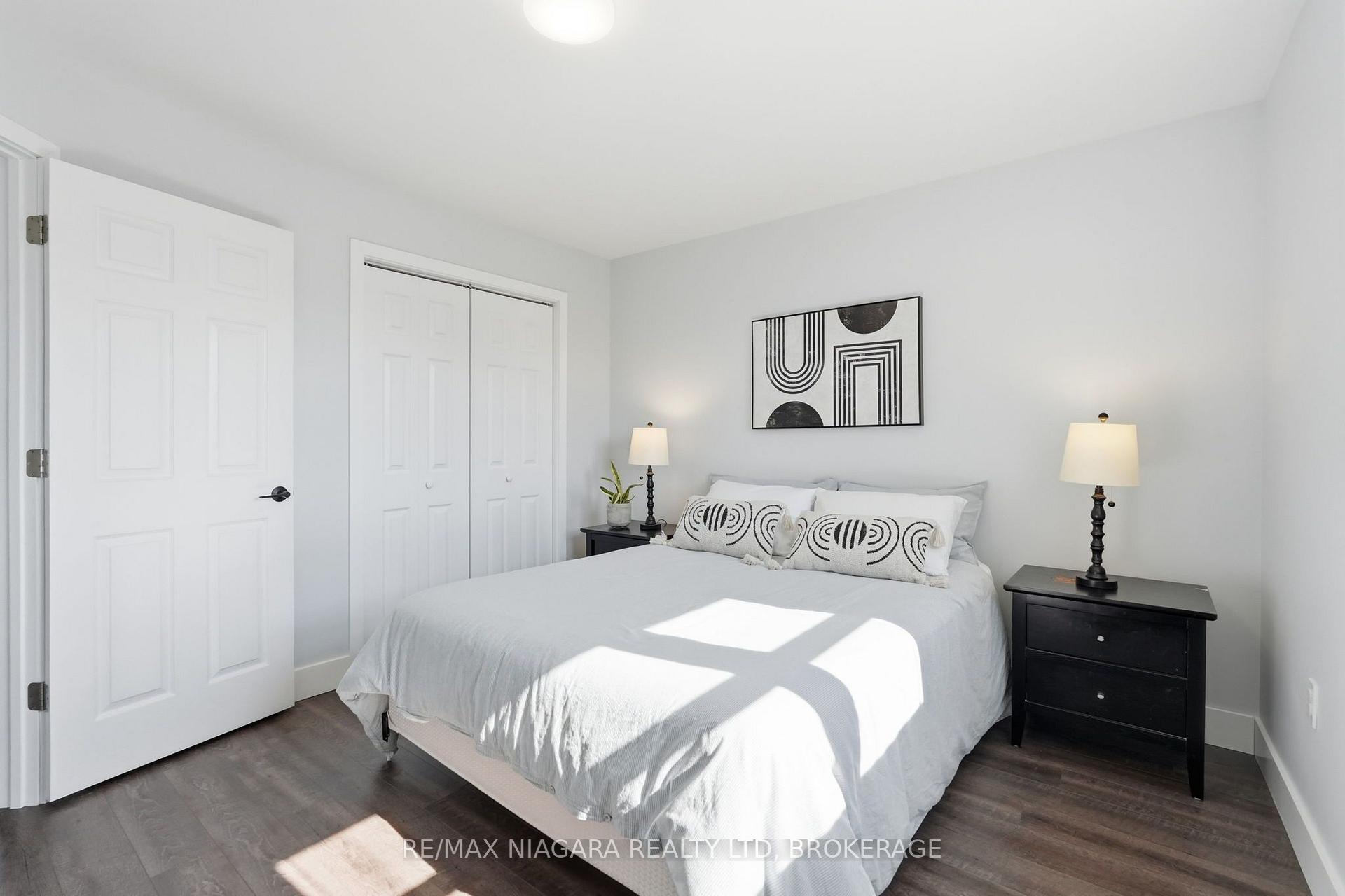 Photo 40 of 12 Lakeview Avenue, Grimsby, Grimsby Beach — HOMEH
