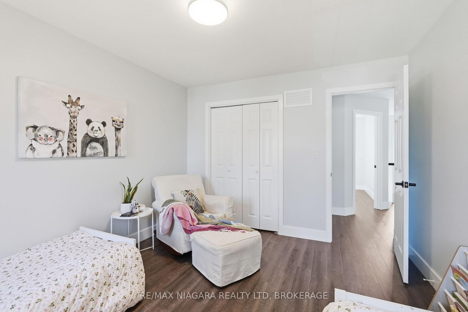 Photo 46 of 12 Lakeview Avenue, Grimsby, Grimsby Beach — HOMEH