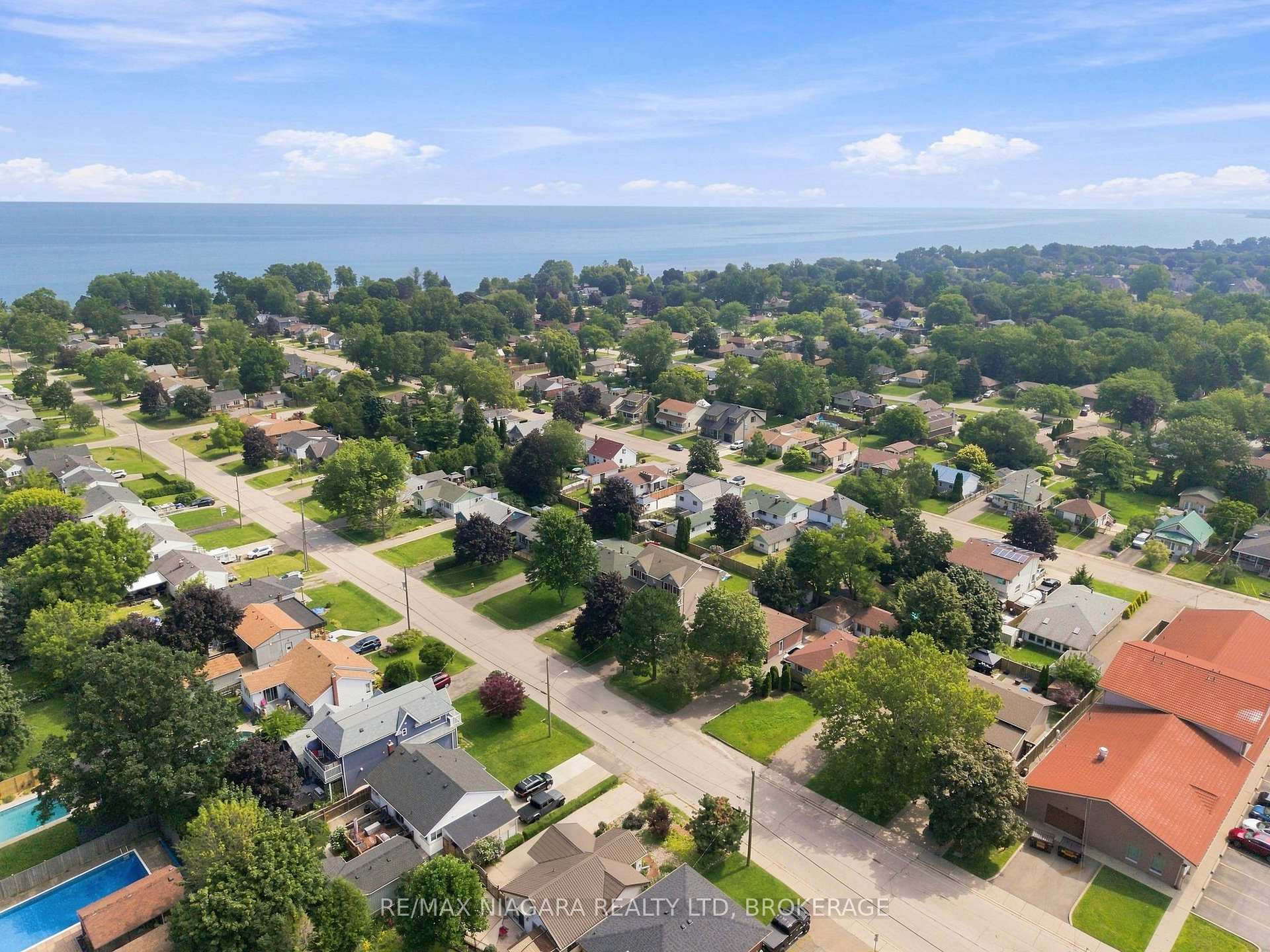 Photo 87 of 12 Lakeview Avenue, Grimsby, Grimsby Beach — HOMEH