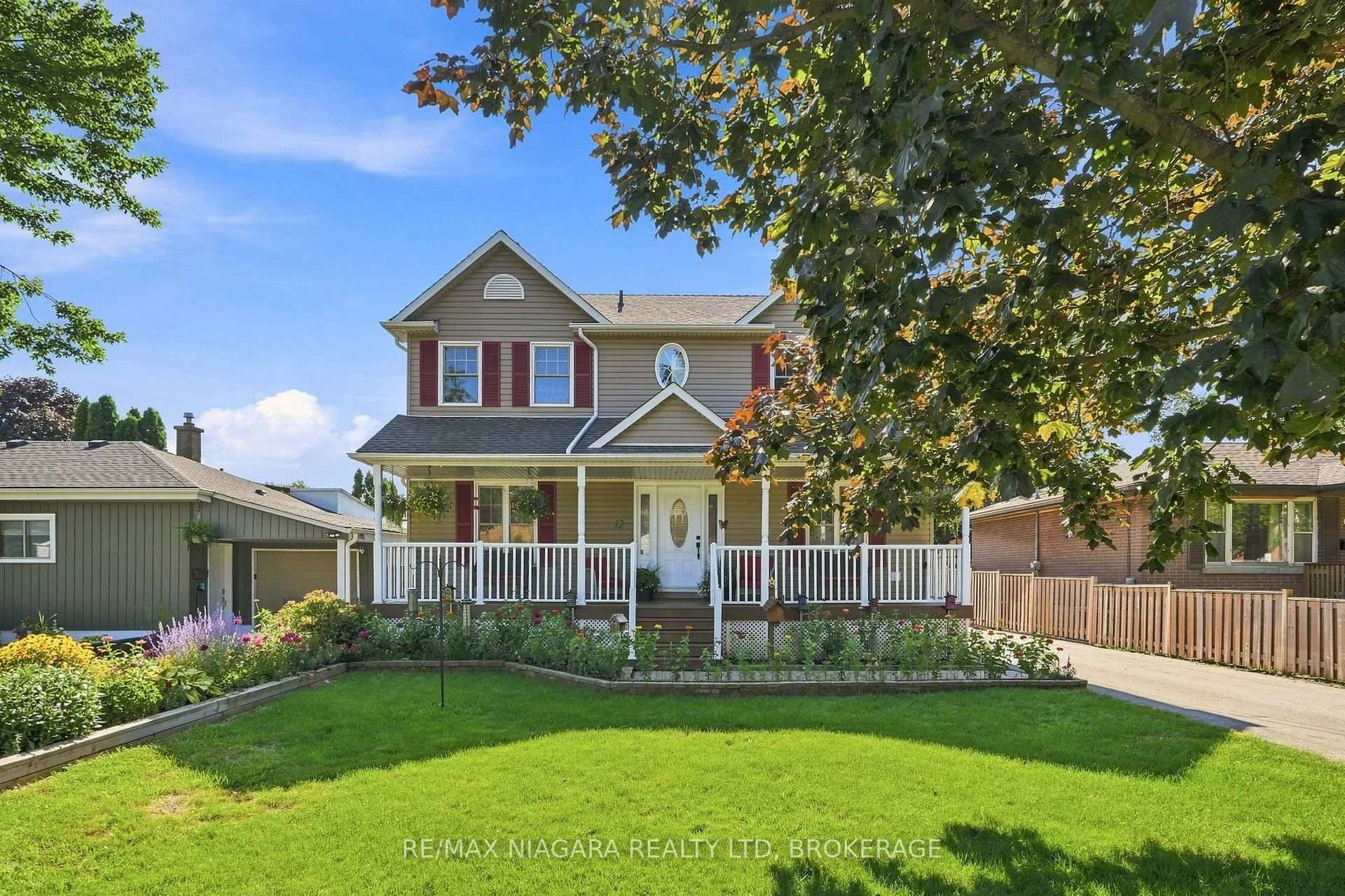 Photo 17 of 12 Lakeview Avenue, Grimsby, Grimsby Beach — HOMEH
