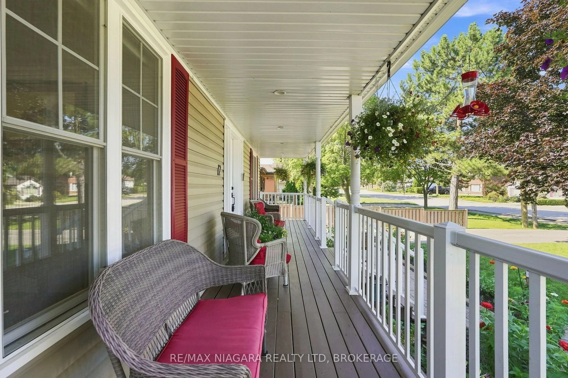 Photo 21 of 12 Lakeview Avenue, Grimsby, Grimsby Beach — HOMEH